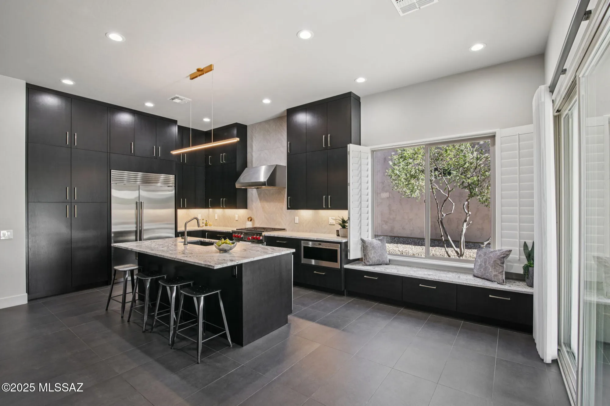 Property Slideshow image 10 of 39 | 60047 e arroyo vista dr, Oracle, AZ, 85623