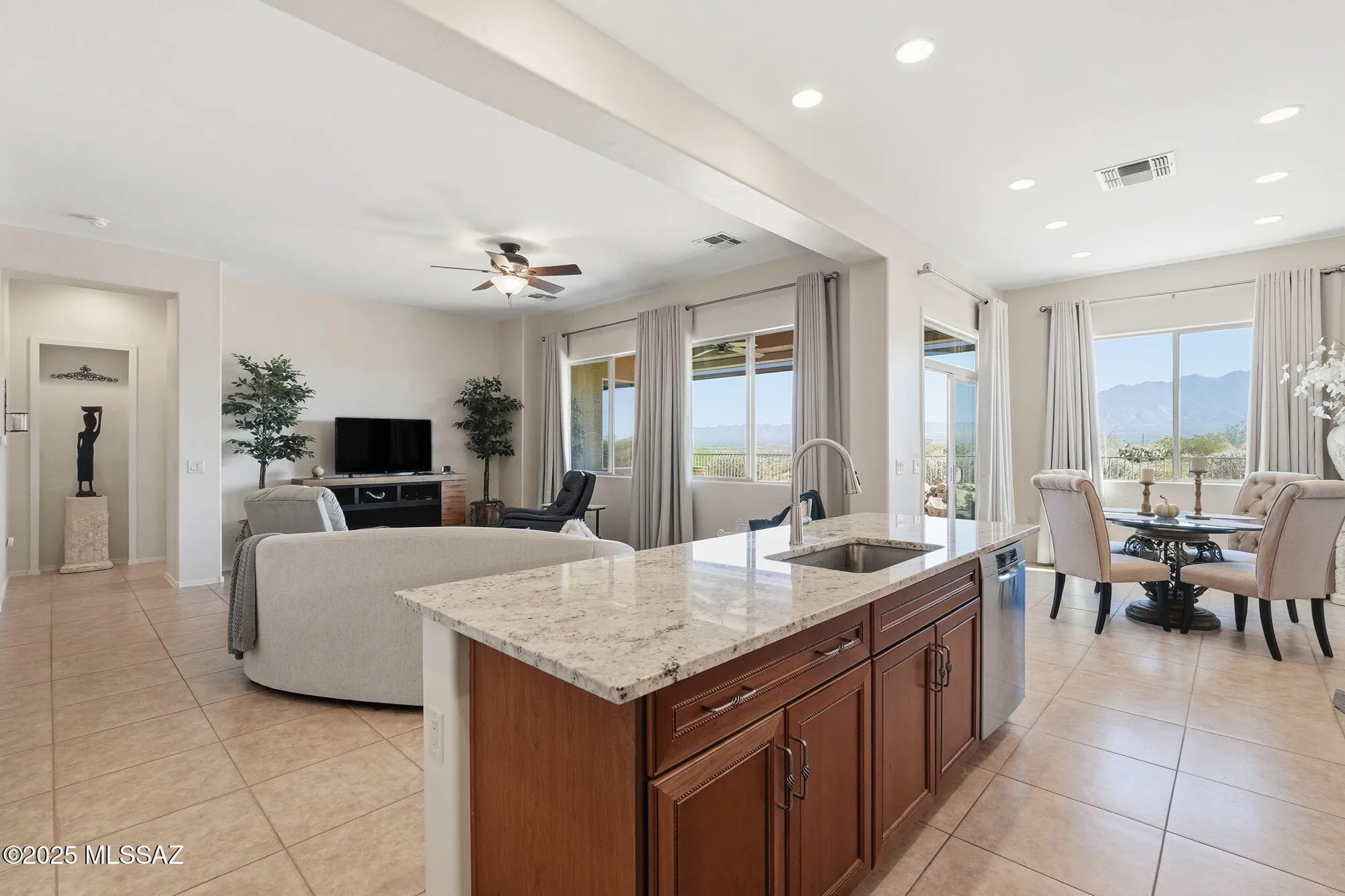 Property Slideshow image 14 of 43 | 5901 s painted canyon dr, Green Valley, AZ, 85622