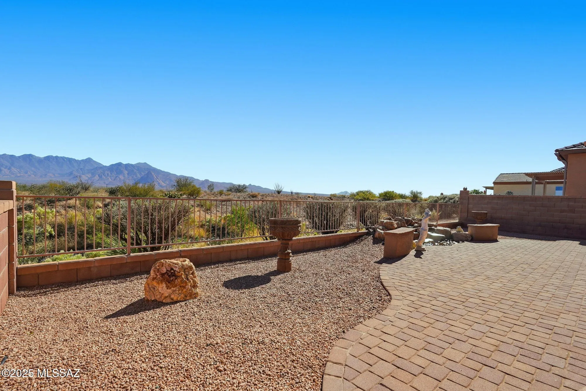 Property Slideshow image 32 of 43 | 5901 s painted canyon dr, Green Valley, AZ, 85622