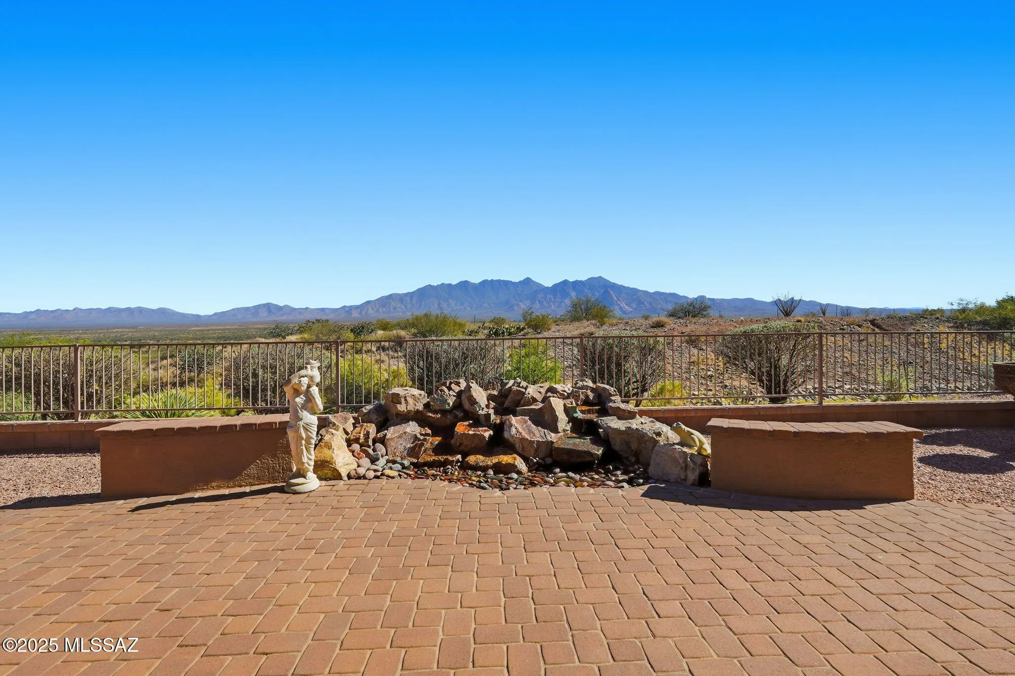 Property Slideshow image 1 of 43 | 5901 s painted canyon dr, Green Valley, AZ, 85622