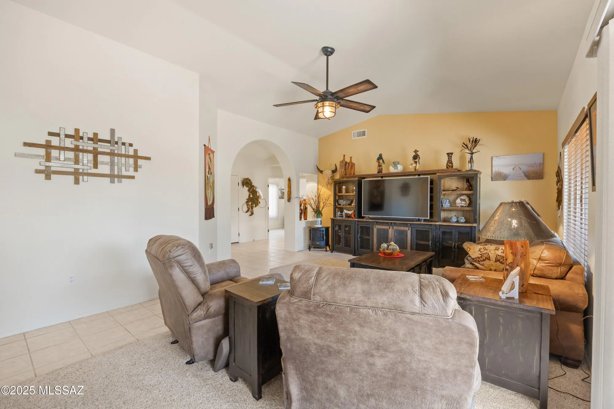 Property Slideshow image 8 of 38 | 14536 n rock springs ln, Oro Valley, AZ, 85755
