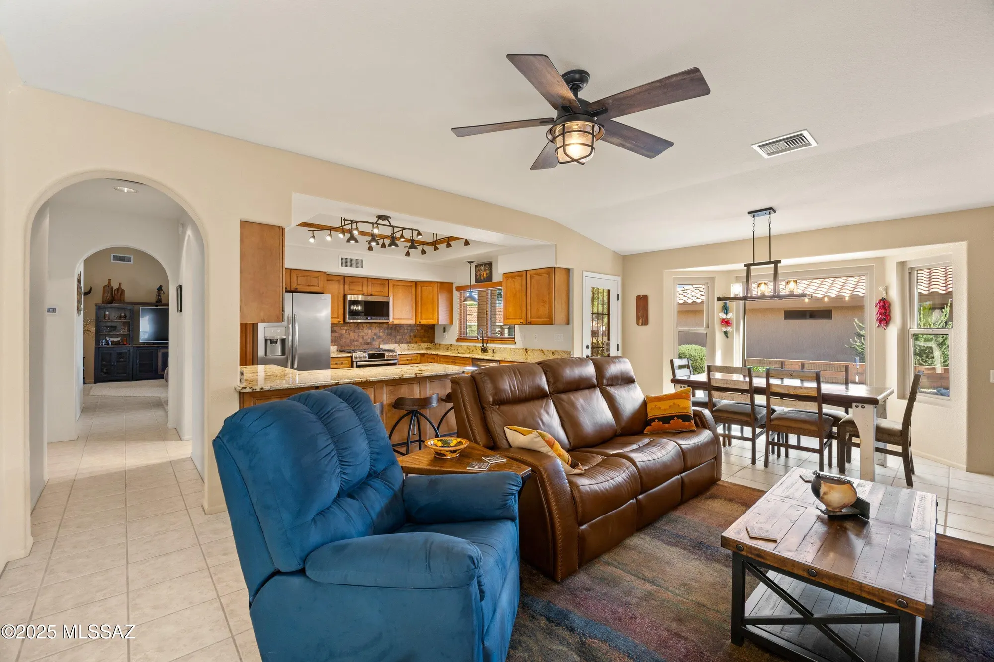 Property Slideshow image 14 of 38 | 14536 n rock springs ln, Oro Valley, AZ, 85755