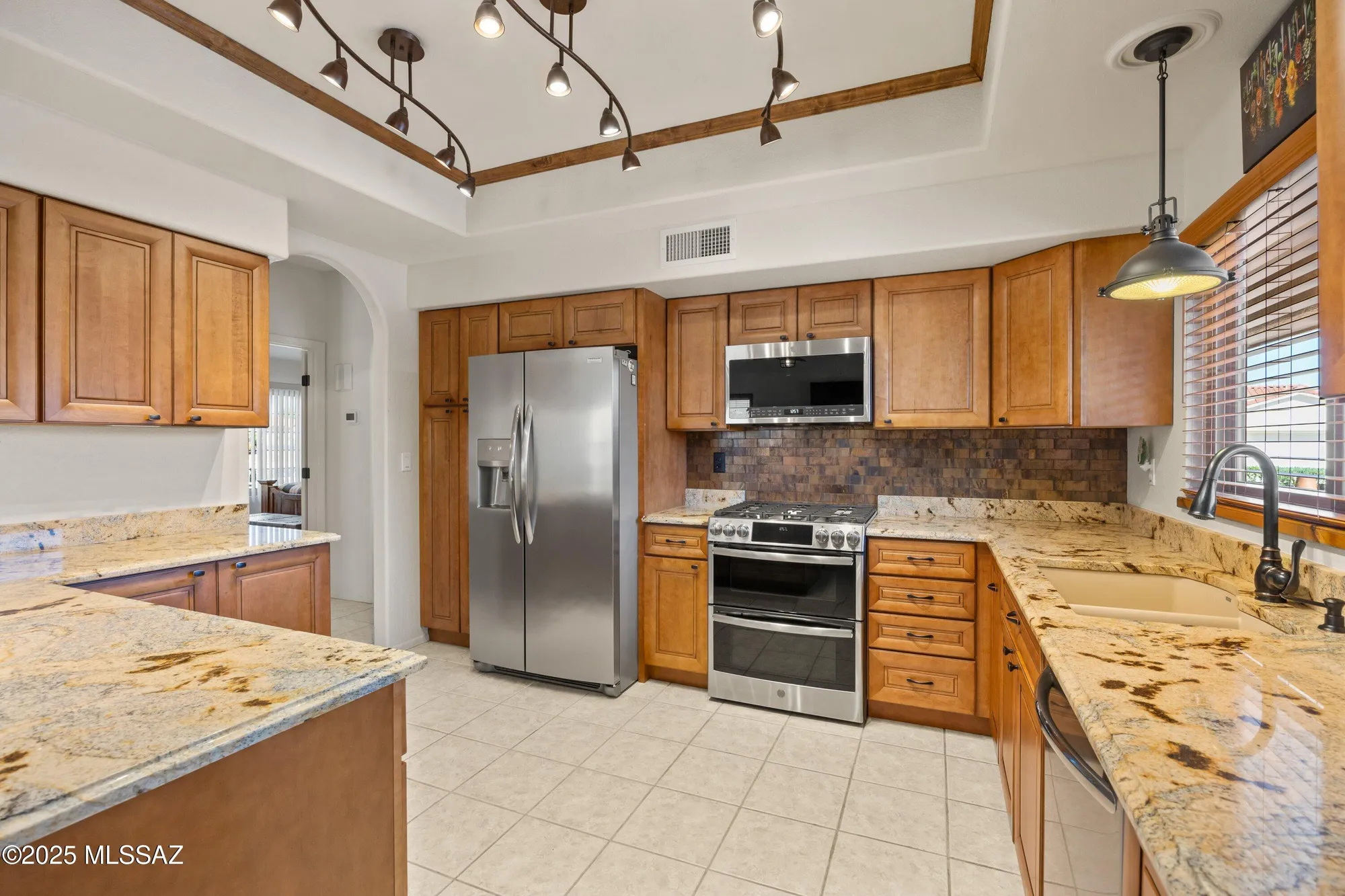 Property Slideshow image 10 of 38 | 14536 n rock springs ln, Oro Valley, AZ, 85755