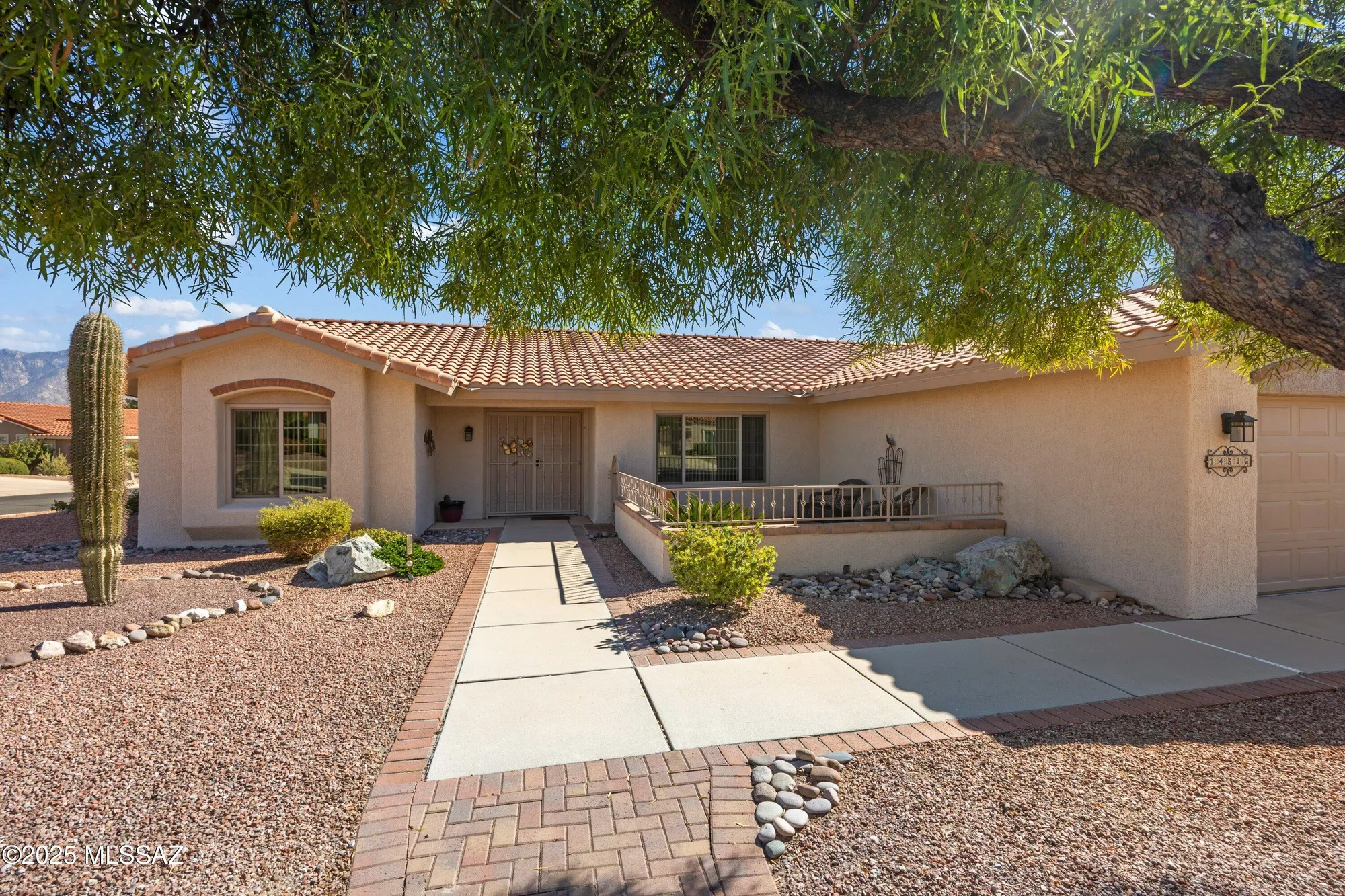 Property Slideshow image 2 of 38 | 14536 n rock springs ln, Oro Valley, AZ, 85755