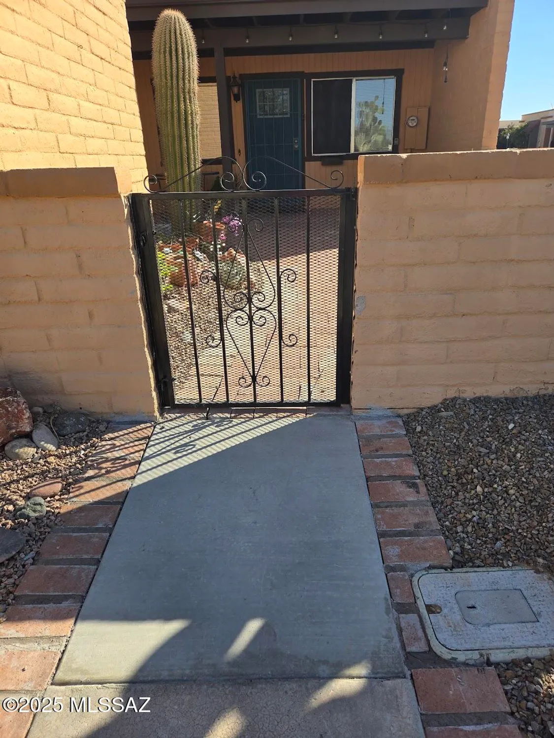 Property Slideshow image 1 of 27 | 1400 w placita apache, Green Valley, AZ, 85622