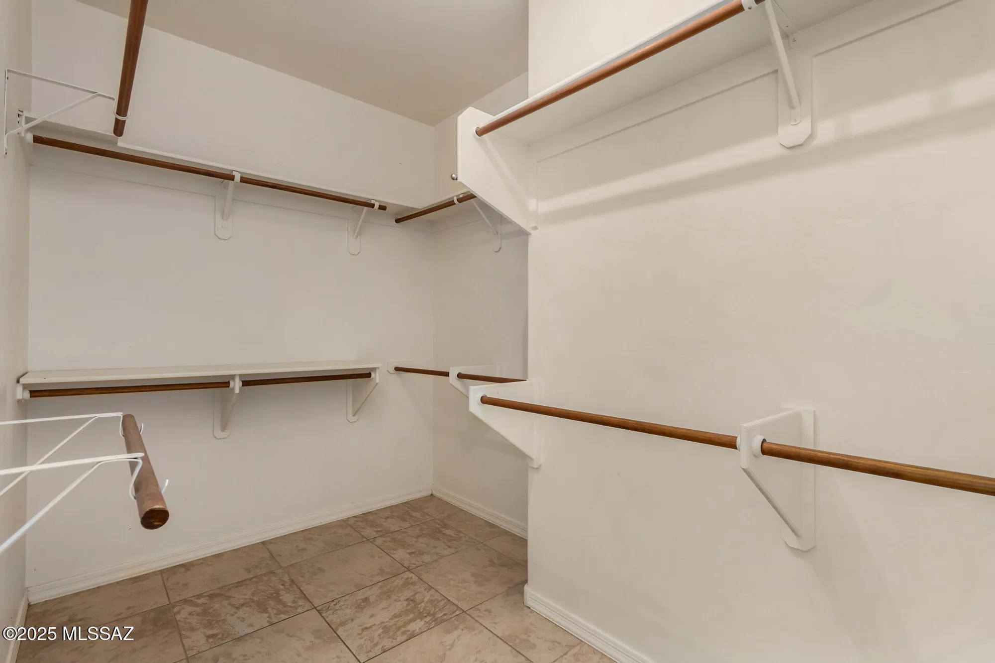 Property Slideshow image 18 of 48 | 299 w calle del estribo, Sahuarita, AZ, 85629