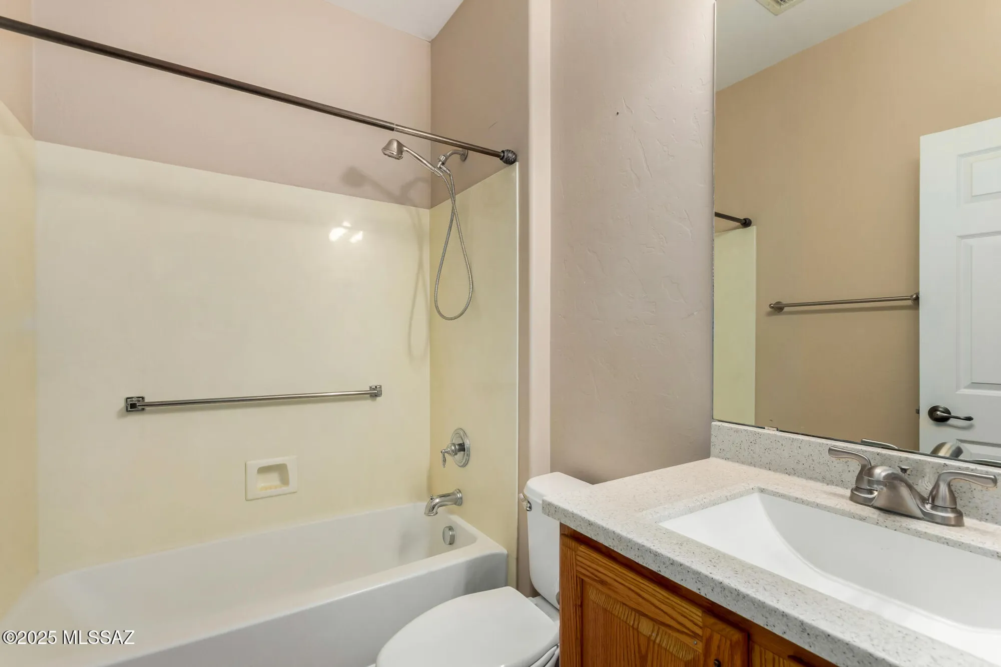 Property Slideshow image 23 of 48 | 299 w calle del estribo, Sahuarita, AZ, 85629