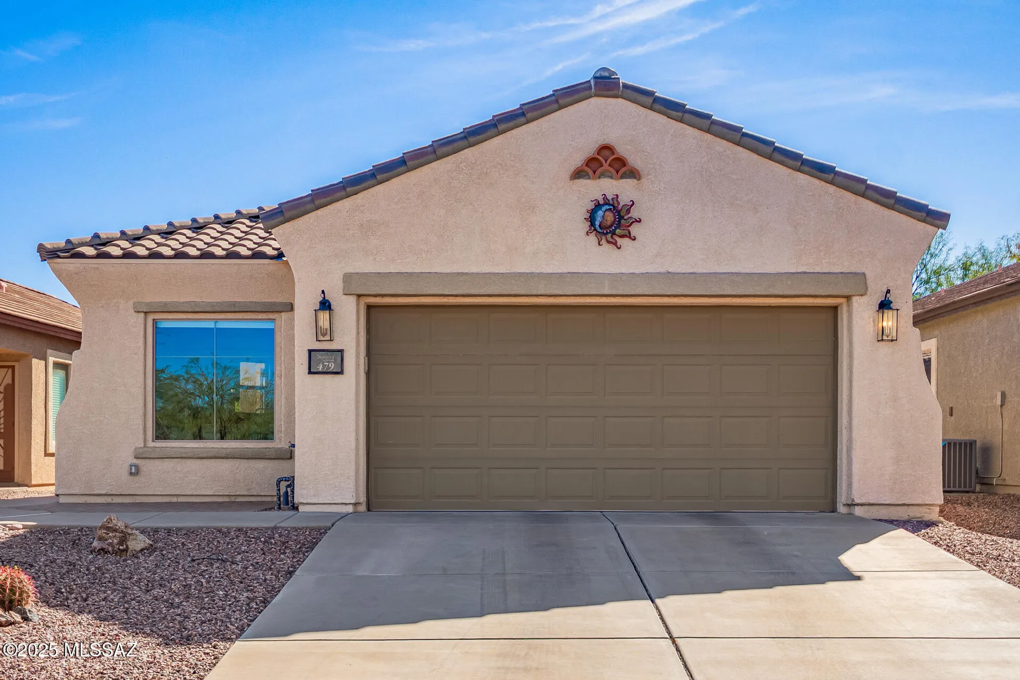 Property Slideshow image 2 of 46 | 479 w calle moncayo, Sahuarita, AZ, 85629