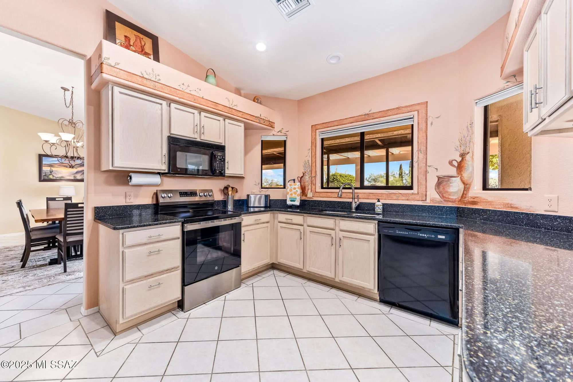 Property Slideshow image 13 of 37 | 290 n via del ciruelo, Green Valley, AZ, 85614