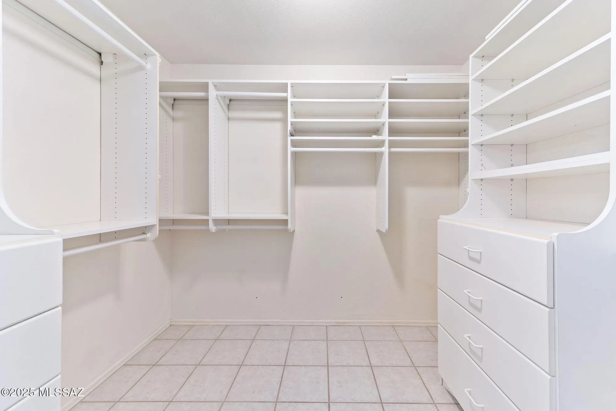 Property Slideshow image 25 of 37 | 290 n via del ciruelo, Green Valley, AZ, 85614