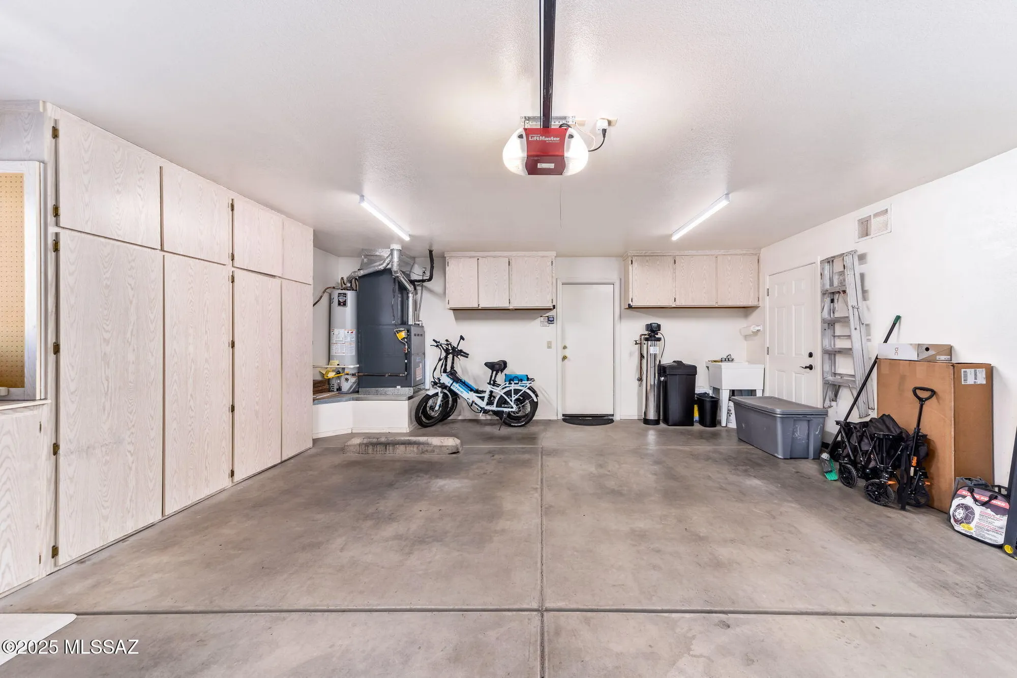 Property Slideshow image 19 of 37 | 290 n via del ciruelo, Green Valley, AZ, 85614