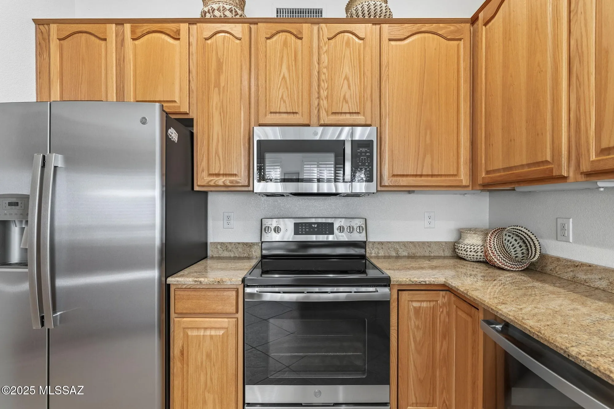 Property Slideshow image 19 of 41 | 63594 e harmony dr, Tucson, AZ, 85739