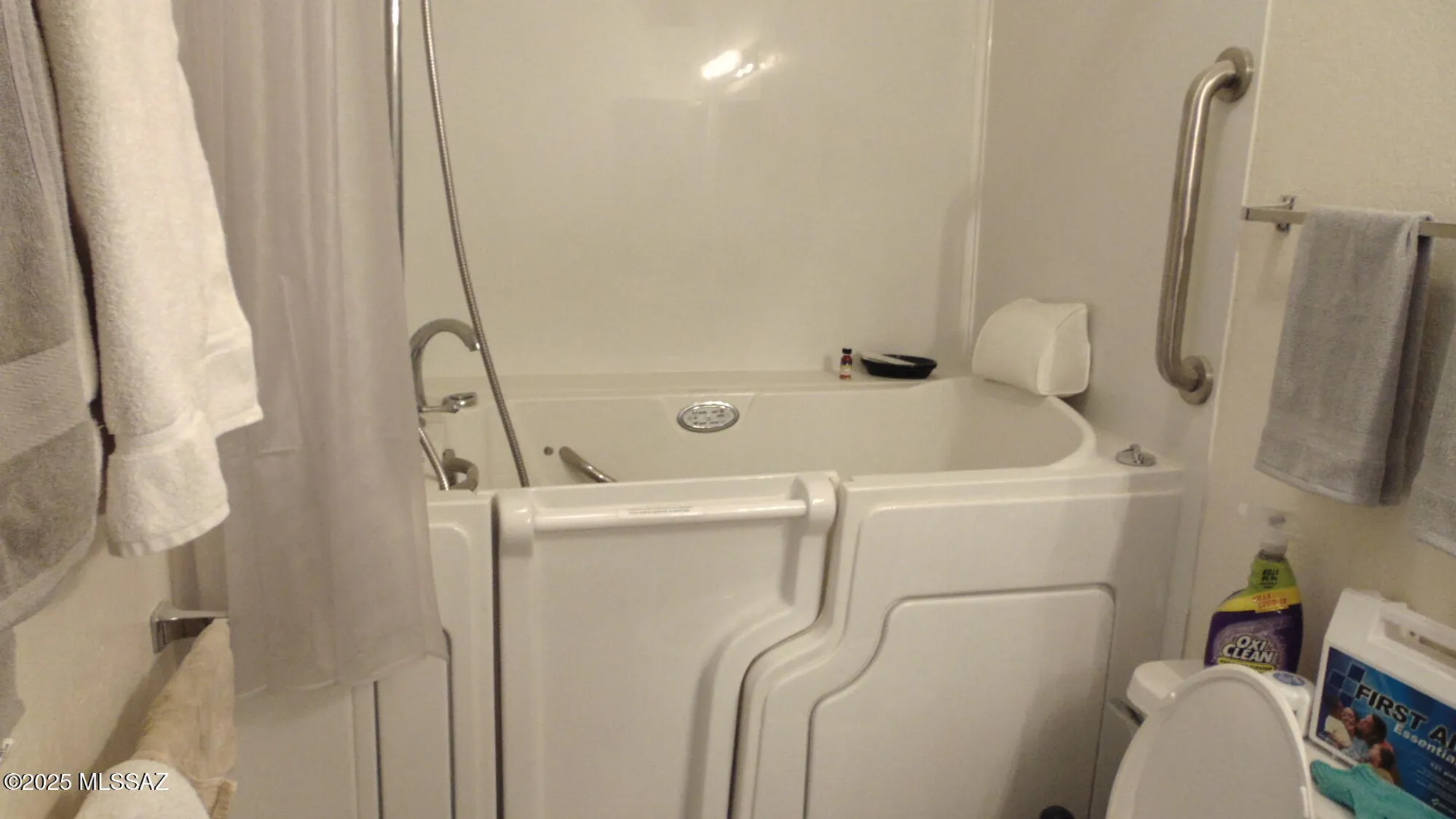 Property Slideshow image 9 of 15 | 315 e paseo azul, Green Valley, AZ, 85614