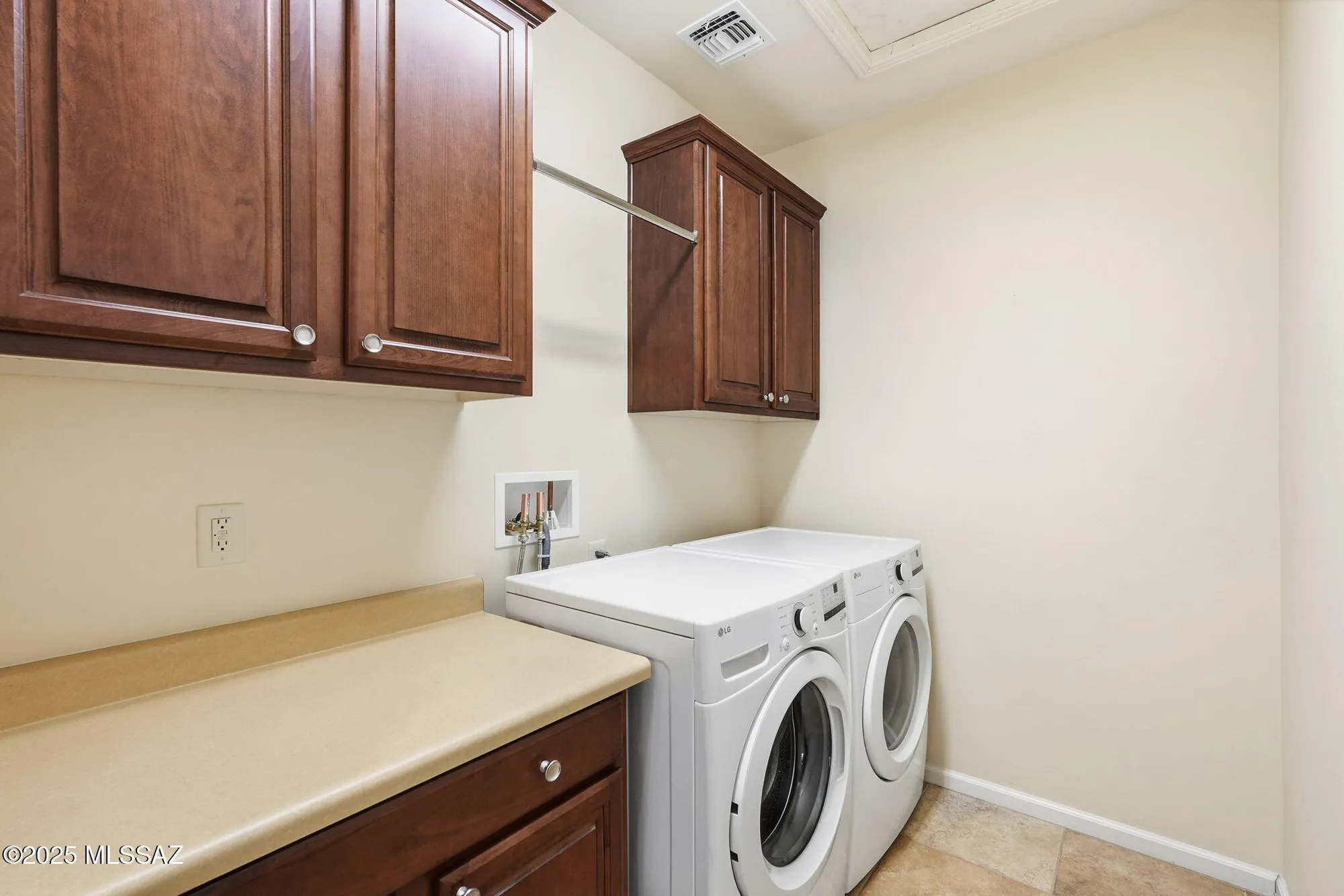 Property Slideshow image 27 of 47 | 1094 n night heron dr, Green Valley, AZ, 85614