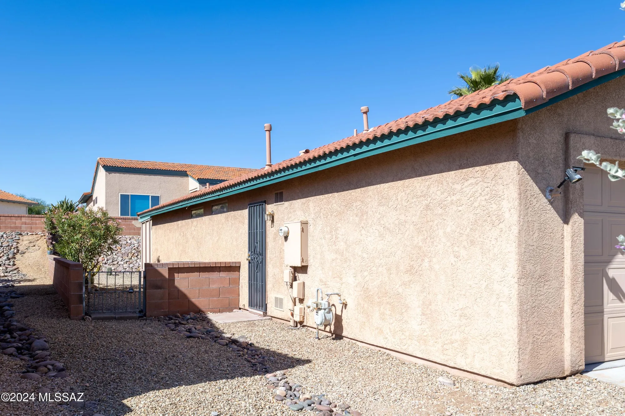 Property Slideshow image 8 of 50 | 287 n via la castellana, Green Valley, AZ, 85614