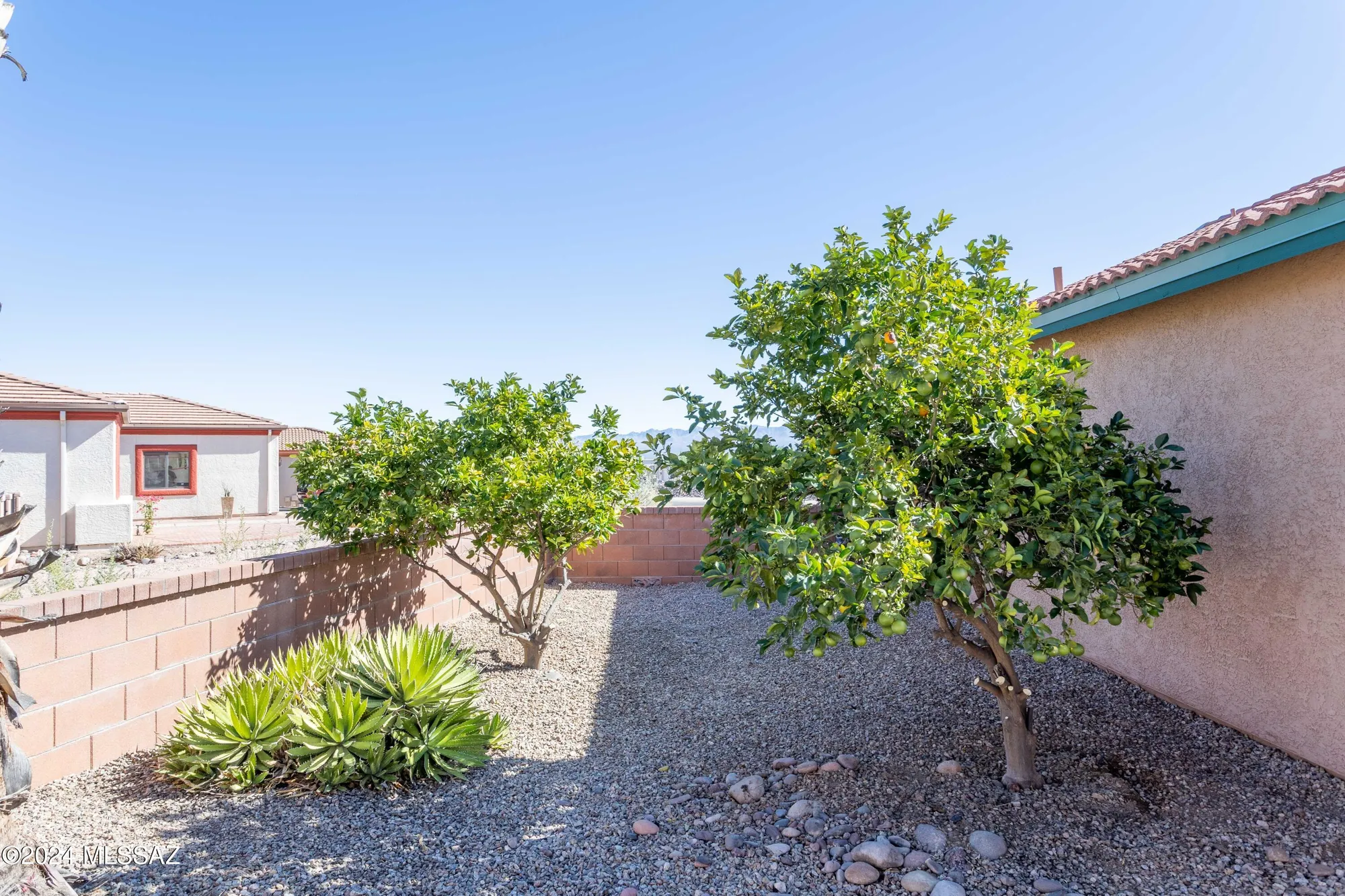 Property Slideshow image 10 of 50 | 287 n via la castellana, Green Valley, AZ, 85614