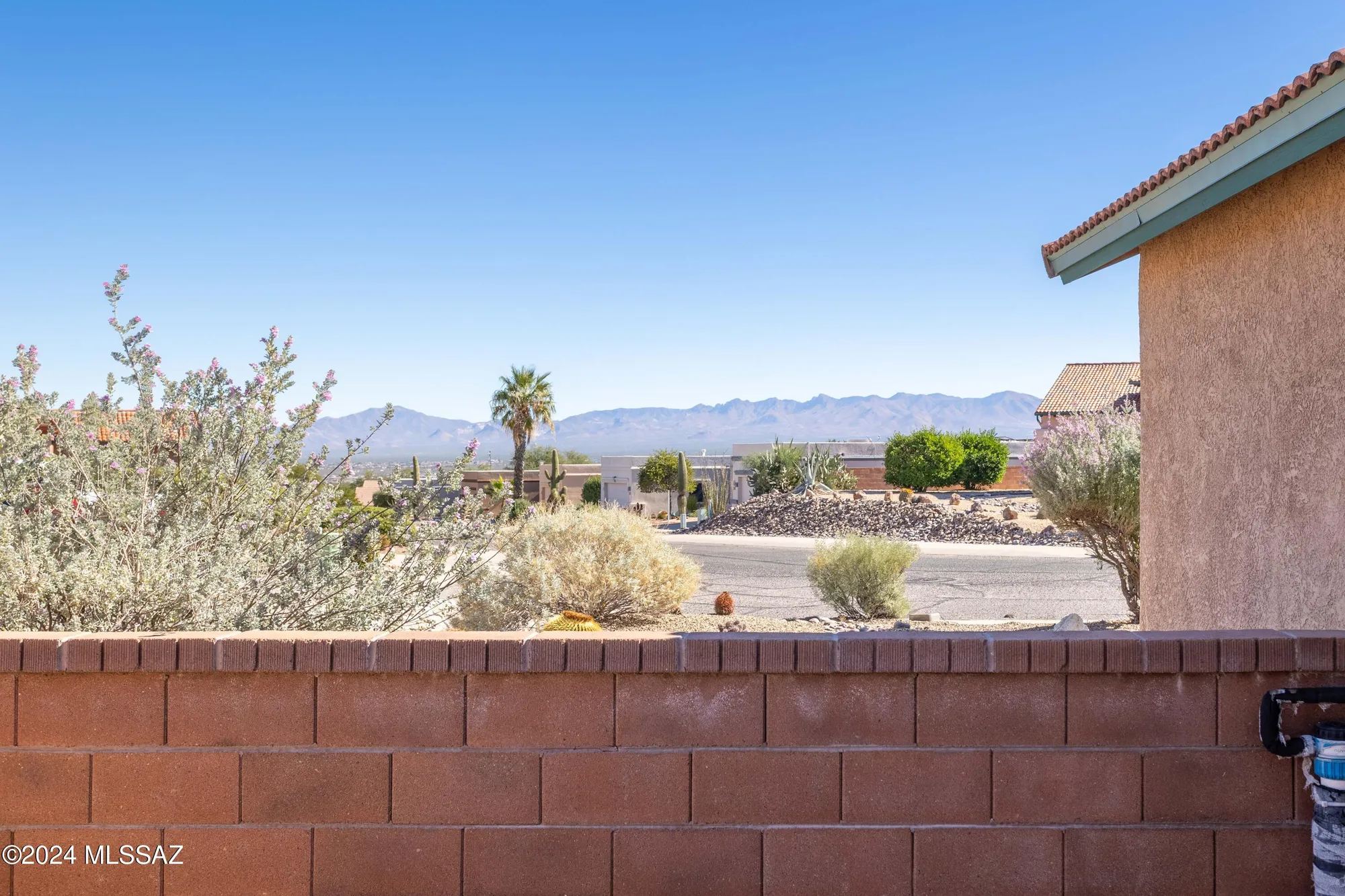 Property Slideshow image 12 of 50 | 287 n via la castellana, Green Valley, AZ, 85614