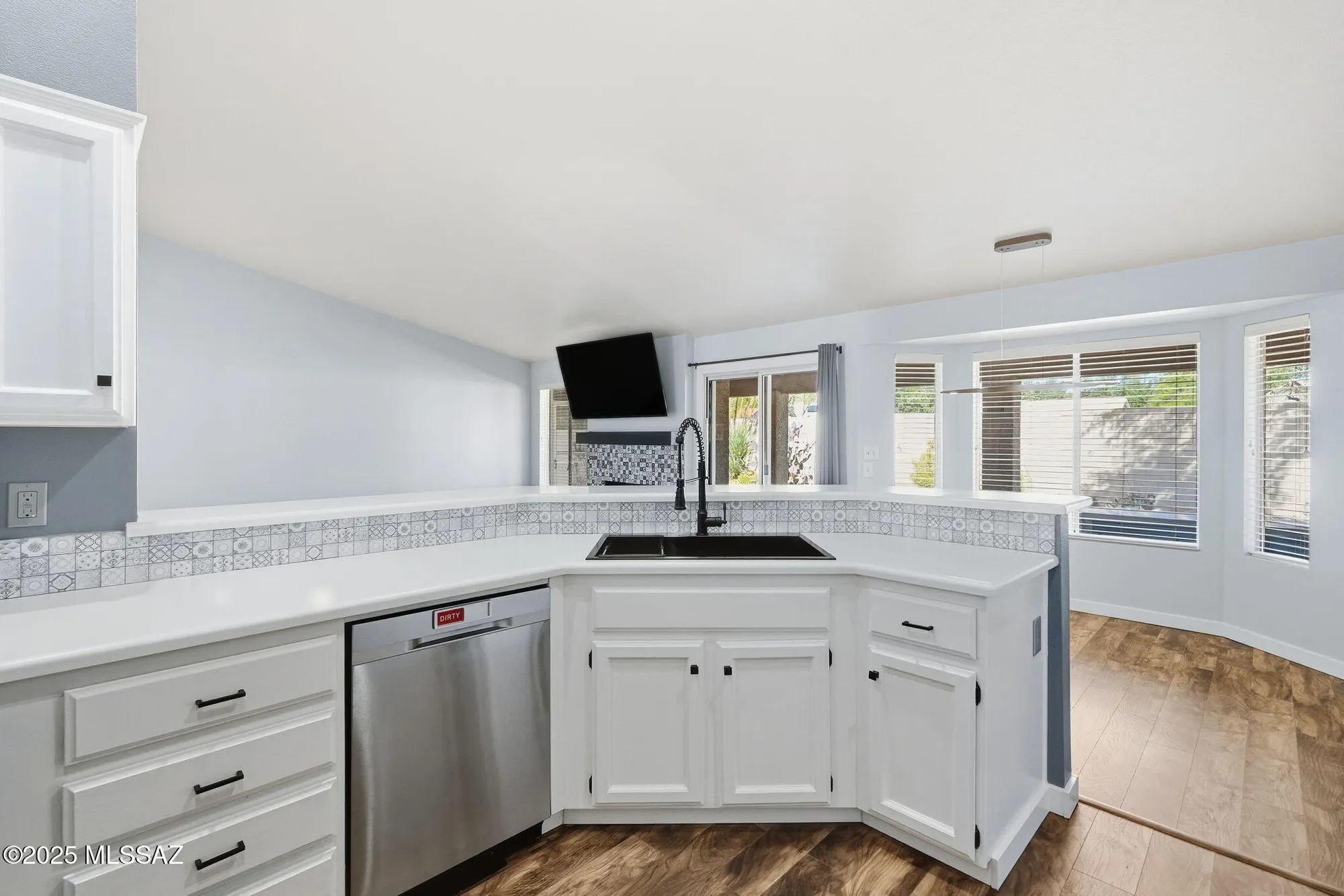 Property Slideshow image 13 of 36 | 63858 e poco ln, Tucson, AZ, 85739