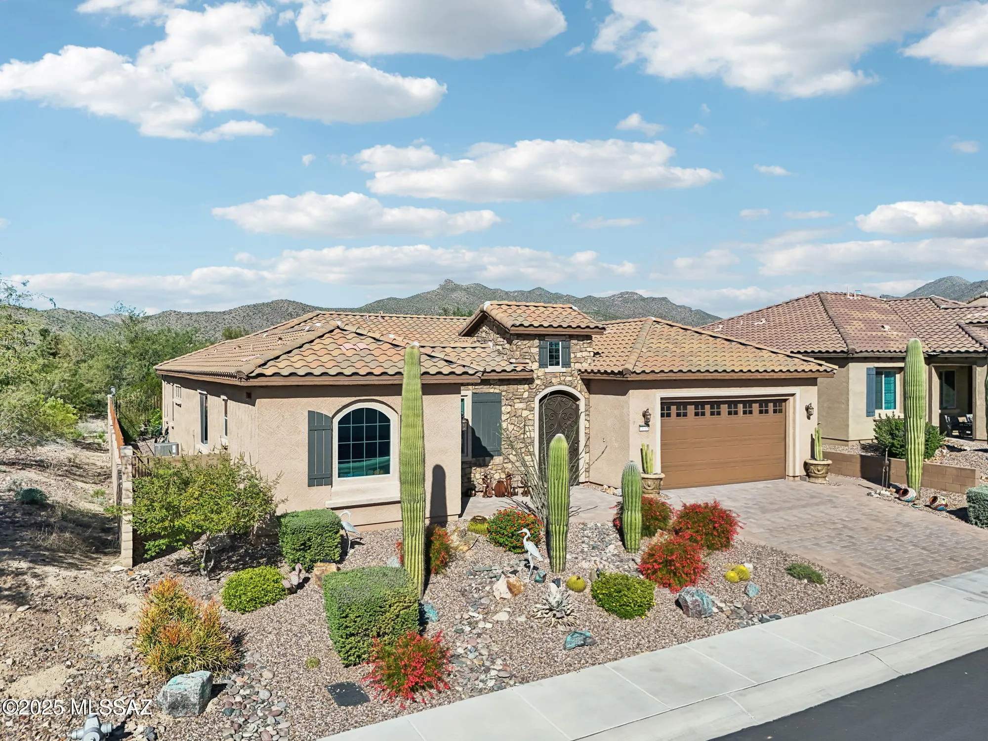 Property Slideshow image 1 of 50 | 13768 n rim trl, Marana, AZ, 85658