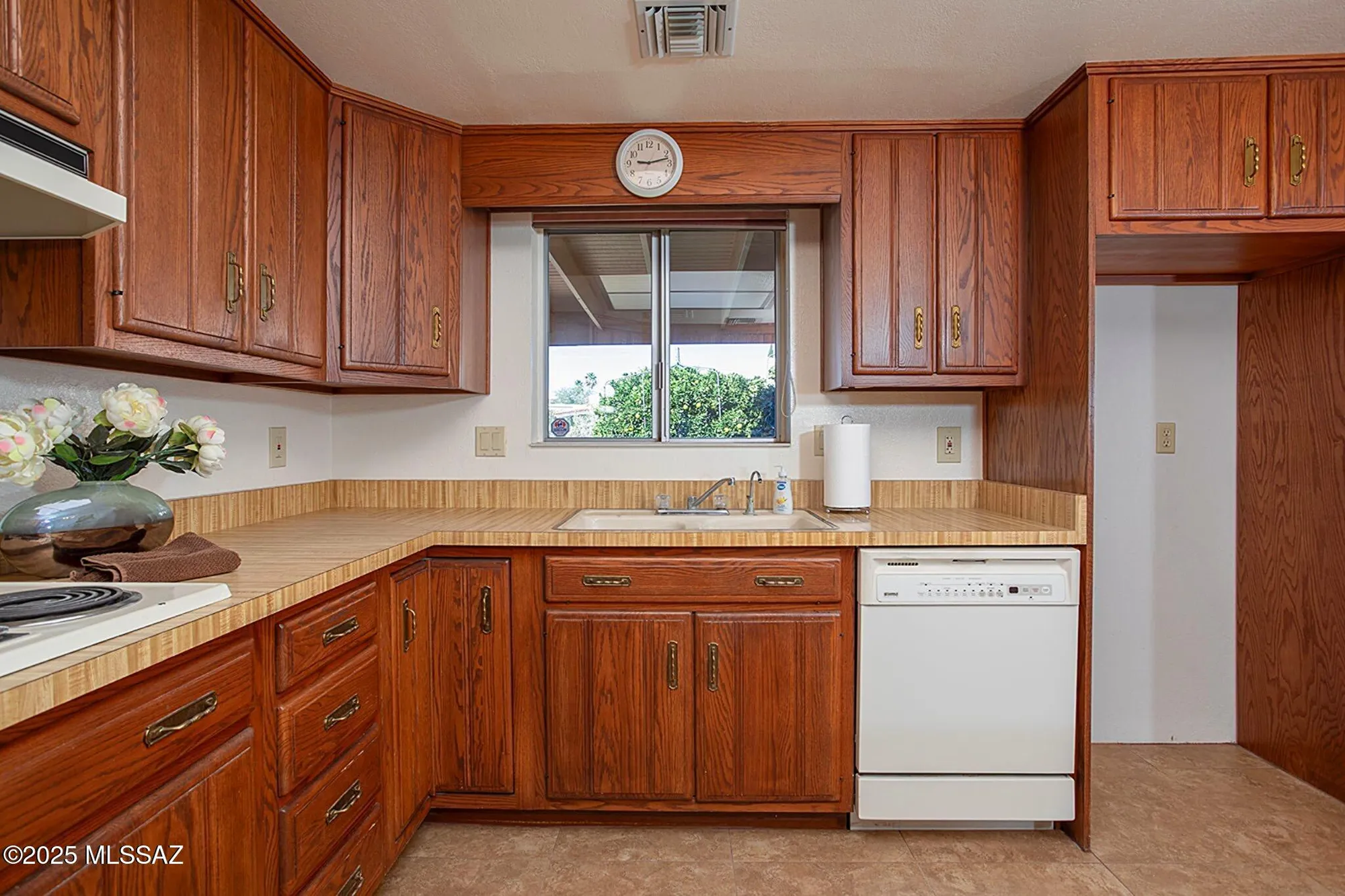 Property Slideshow image 14 of 50 | 959 s las lomas cir, Green Valley, AZ, 85614