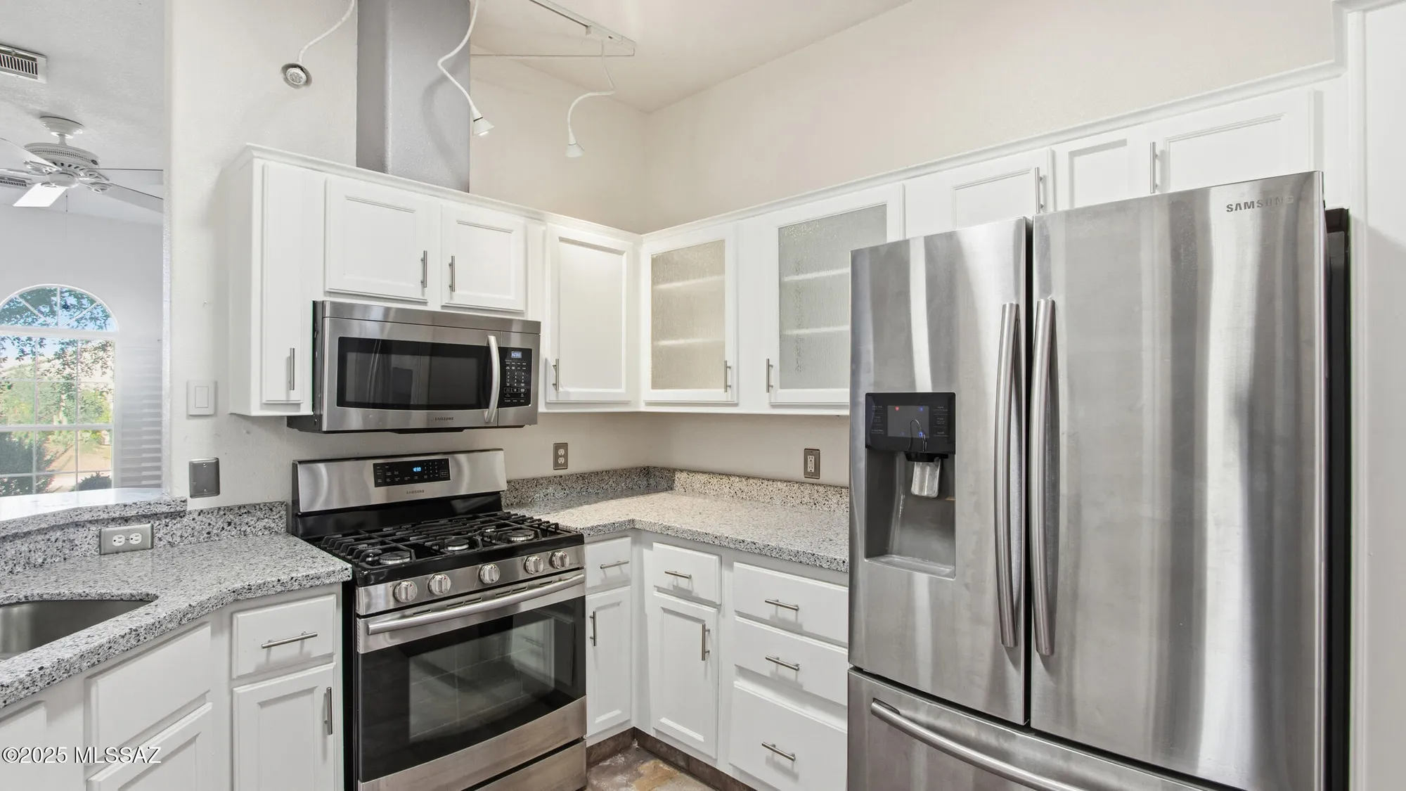 Property Slideshow image 8 of 28 | 1129 w calle querida, Sahuarita, AZ, 85629