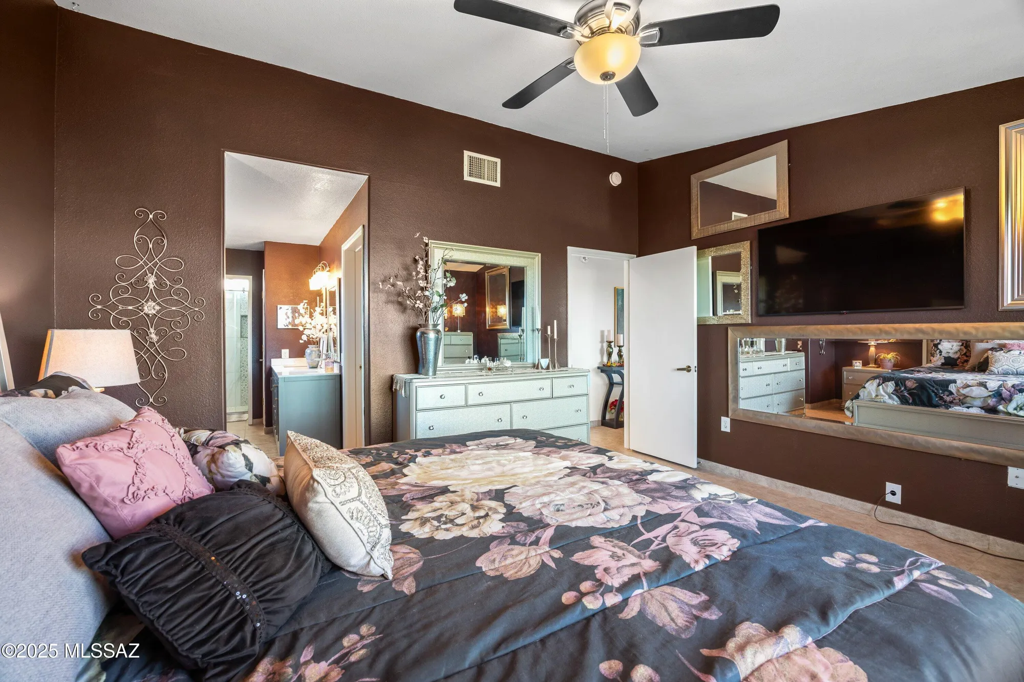 Property Slideshow image 14 of 33 | 1858 w placita de agosto, Green Valley, AZ, 85622