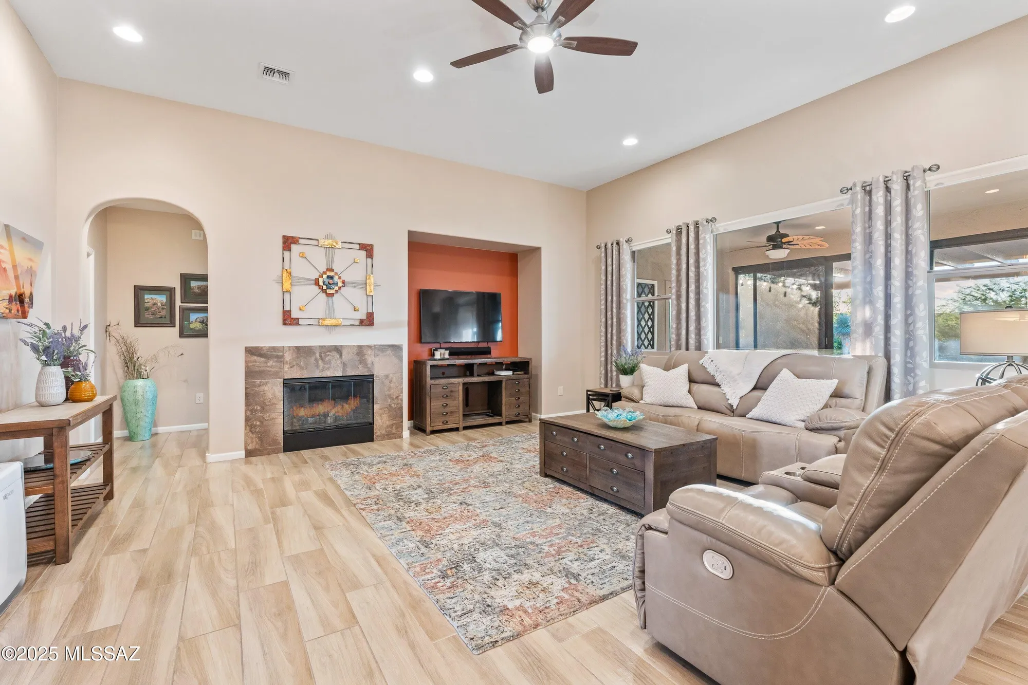 Property Slideshow image 8 of 50 | 31710 s summerwind dr, Oracle, AZ, 85623