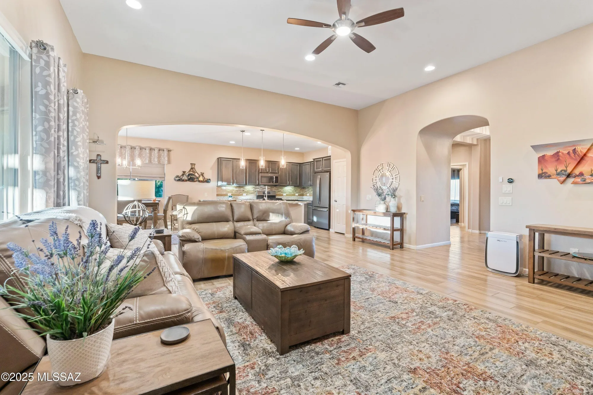 Property Slideshow image 9 of 50 | 31710 s summerwind dr, Oracle, AZ, 85623