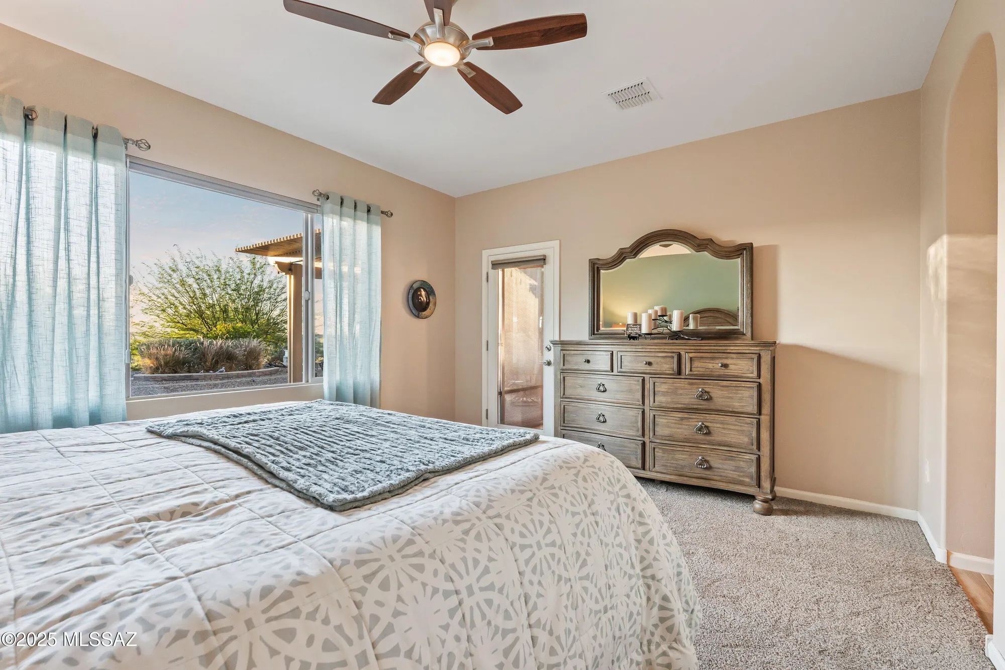 Property Slideshow image 21 of 50 | 31710 s summerwind dr, Oracle, AZ, 85623