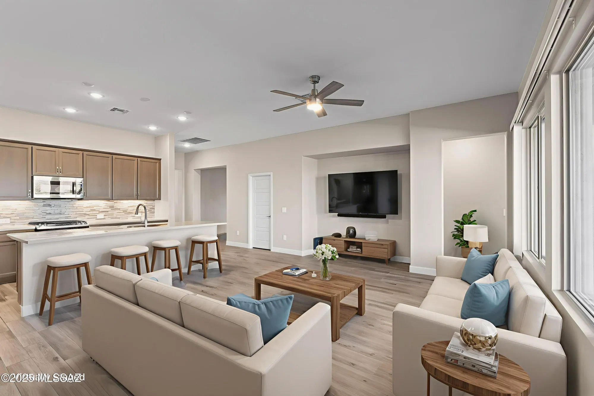 Property Slideshow image 8 of 45 | 62870 e thunder rock dr, Saddlebrooke, AZ, 85739