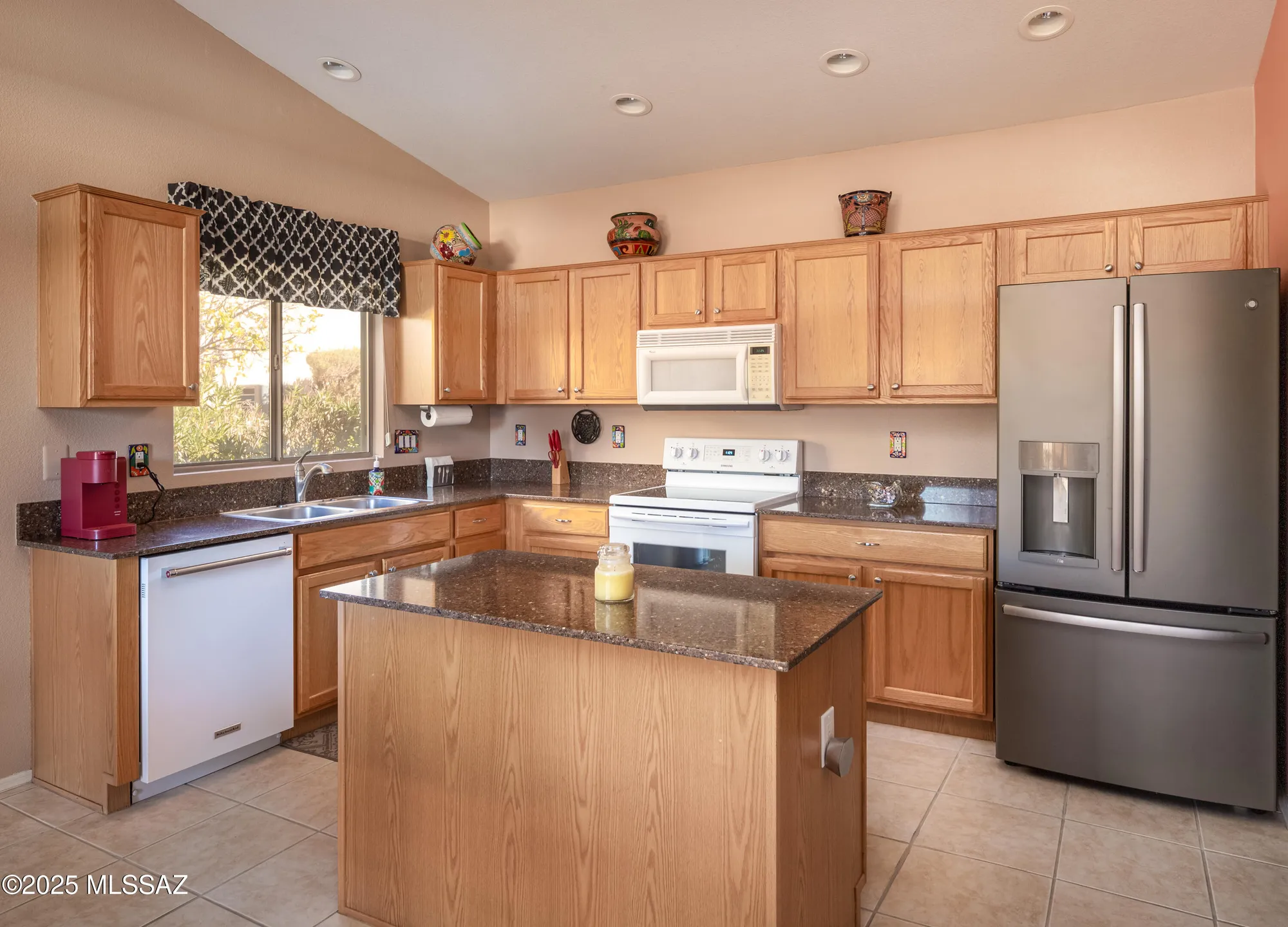 Property Slideshow image 3 of 27 | 36338 s rock crest dr, Tucson, AZ, 85739