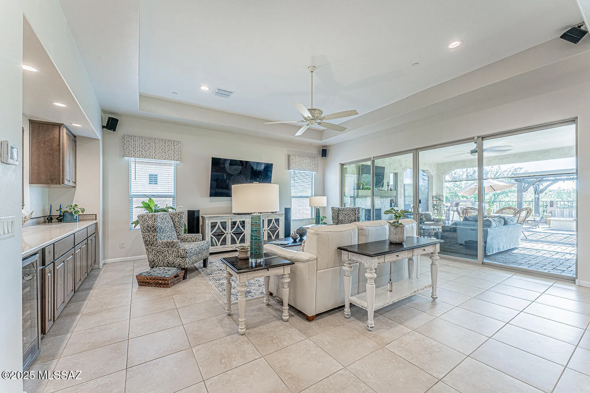 Property Slideshow image 7 of 43 | 2230 e thunder bluff dr, Green Valley, AZ, 85614