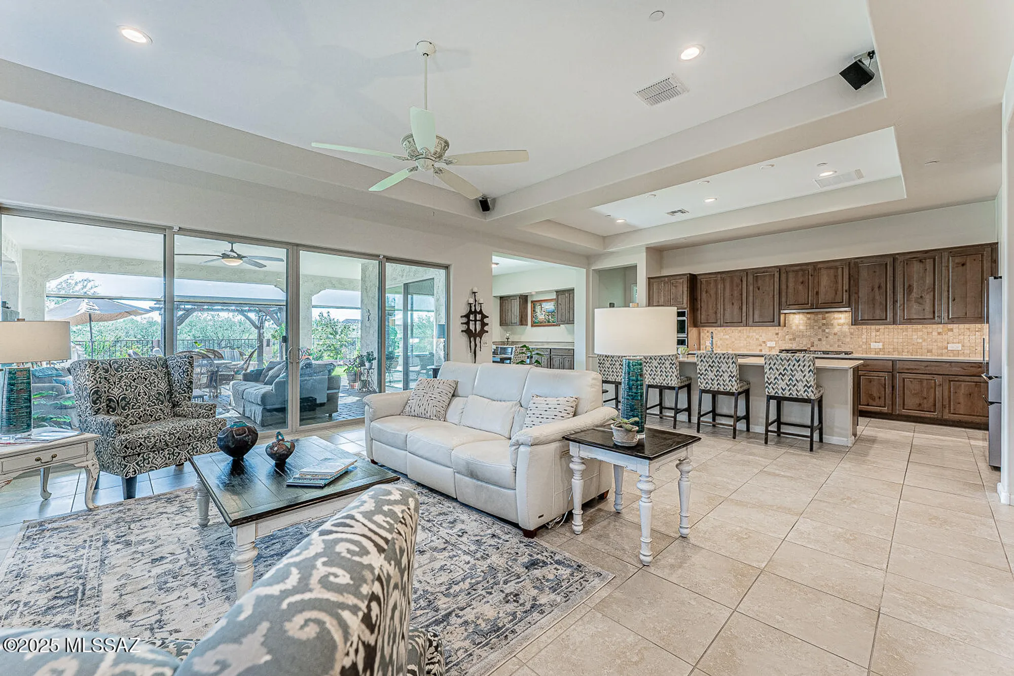 Property Slideshow image 5 of 43 | 2230 e thunder bluff dr, Green Valley, AZ, 85614