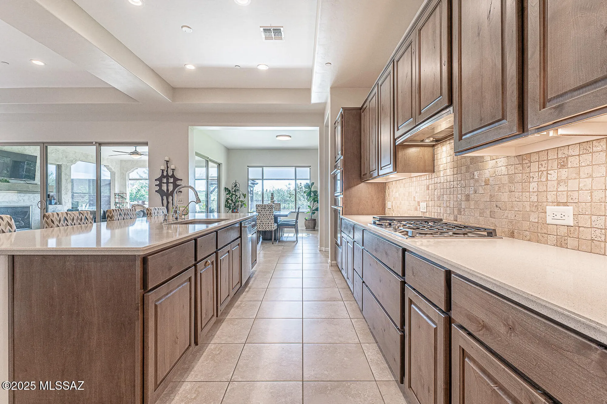 Property Slideshow image 11 of 43 | 2230 e thunder bluff dr, Green Valley, AZ, 85614