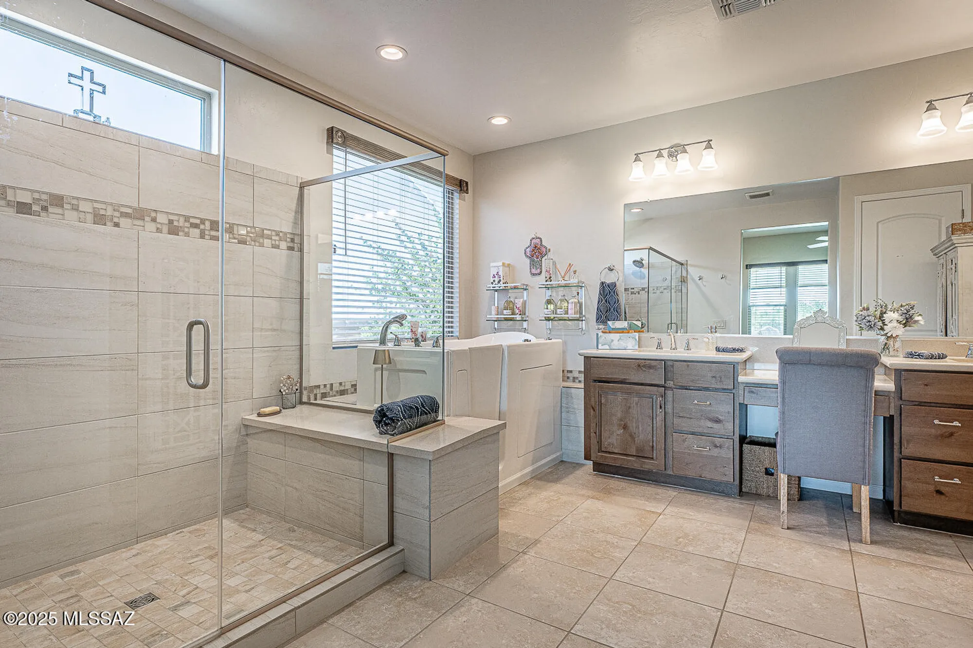 Property Slideshow image 21 of 43 | 2230 e thunder bluff dr, Green Valley, AZ, 85614