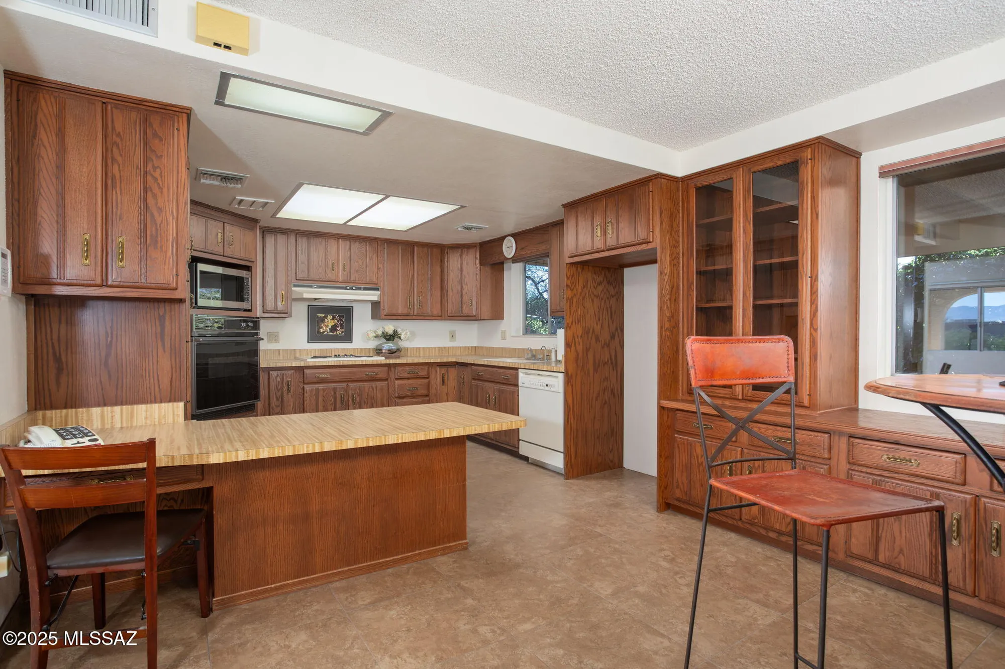 Property Slideshow image 9 of 50 | 959 s las lomas cir, Green Valley, AZ, 85614