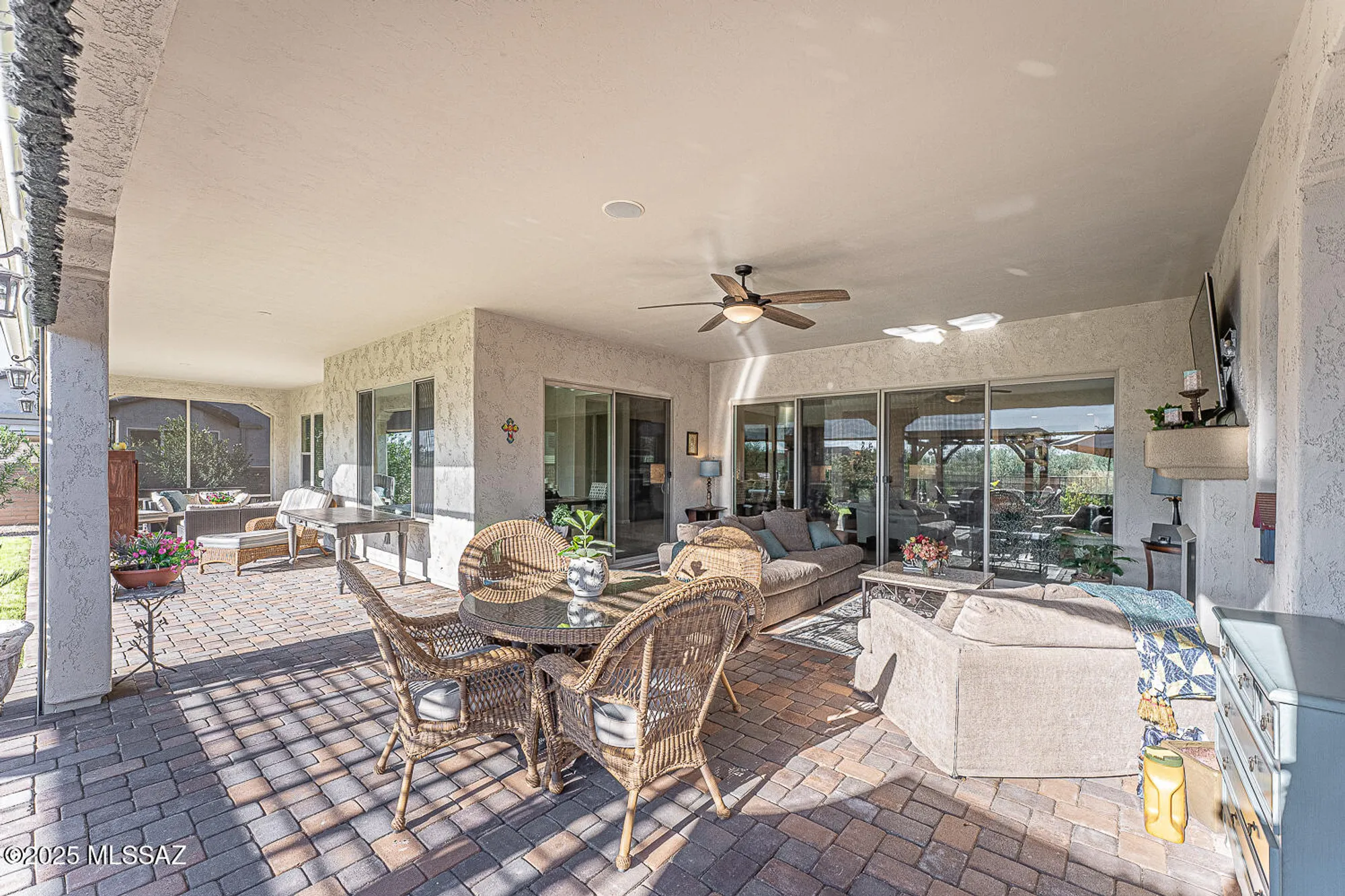 Property Slideshow image 35 of 43 | 2230 e thunder bluff dr, Green Valley, AZ, 85614