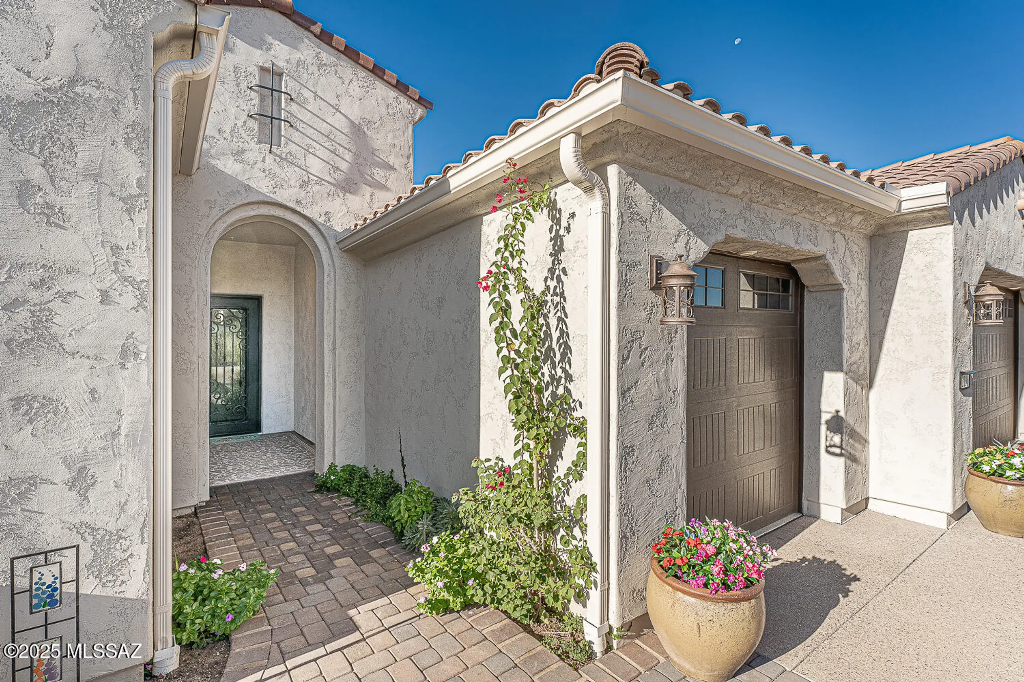 Property Slideshow image 2 of 43 | 2230 e thunder bluff dr, Green Valley, AZ, 85614