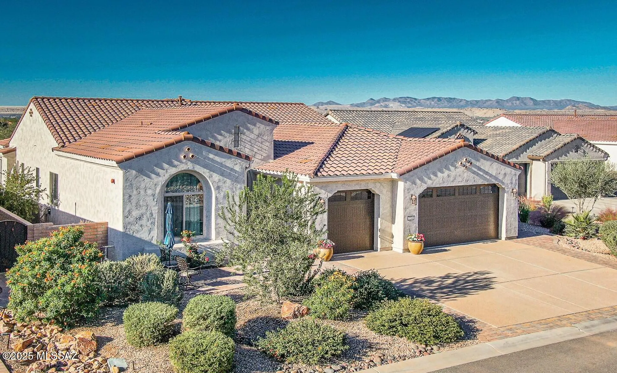 Property Slideshow image 1 of 43 | 2230 e thunder bluff dr, Green Valley, AZ, 85614