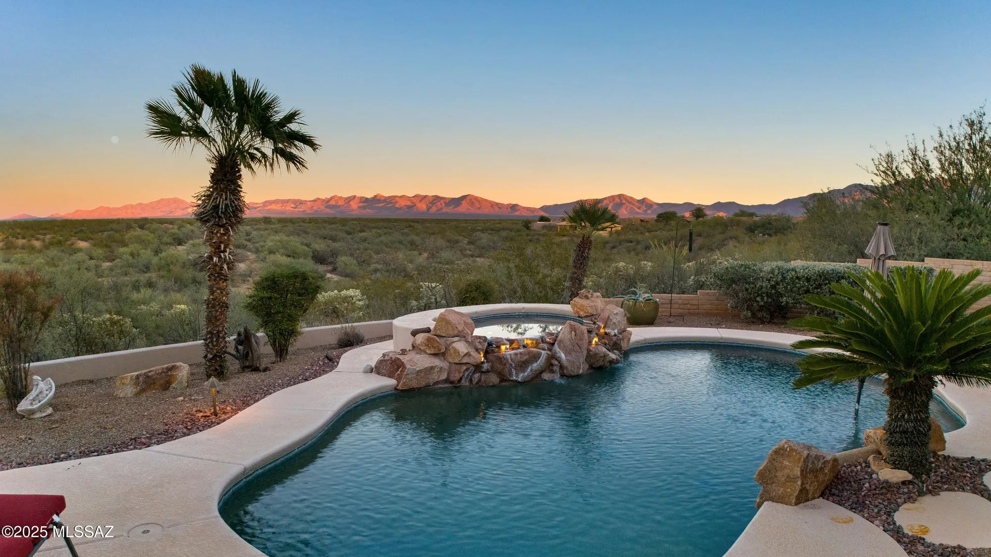 Property Slideshow image 3 of 32 | 997 e josephine saddle pl, Green Valley, AZ, 85614