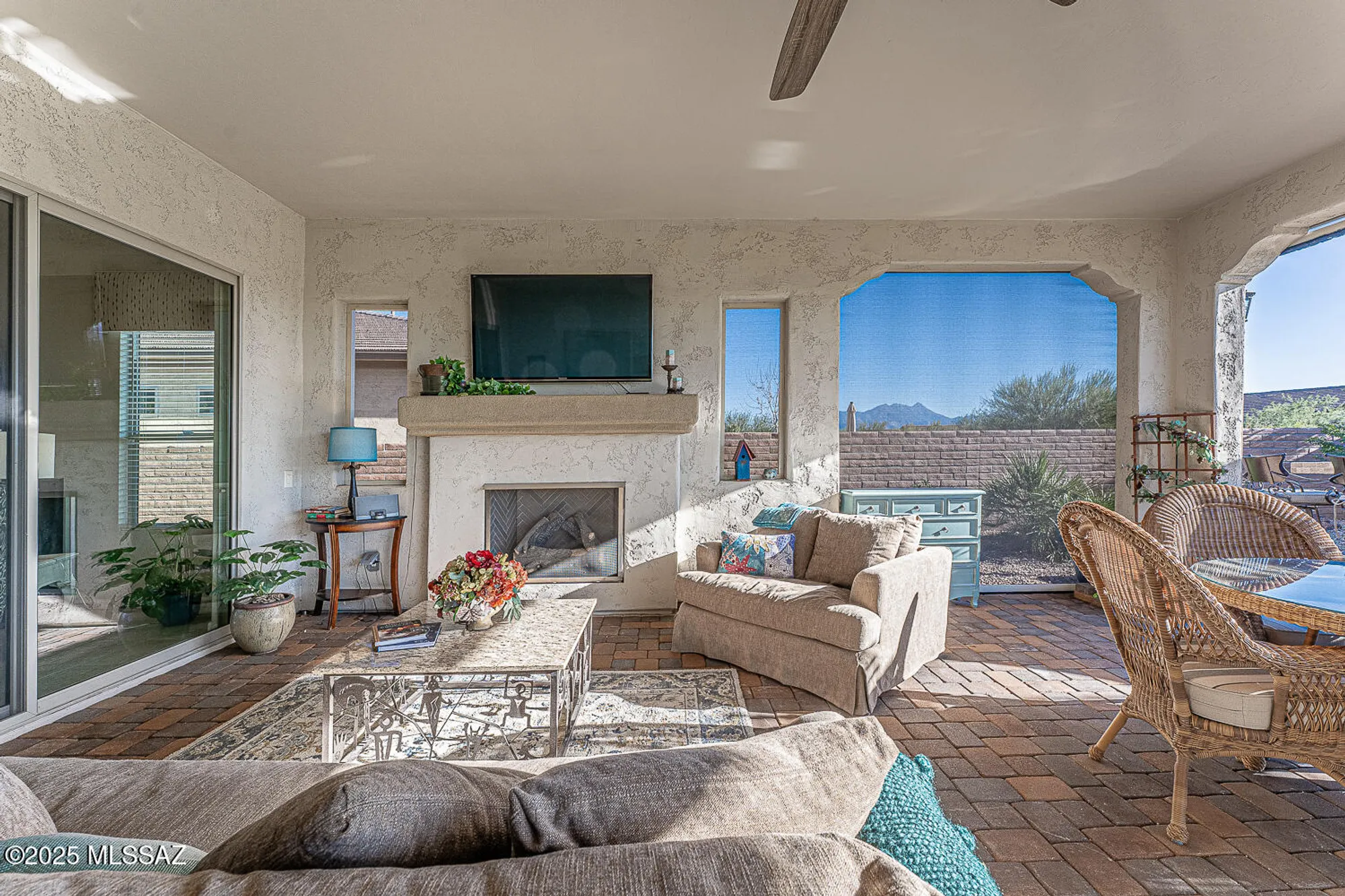 Property Slideshow image 33 of 43 | 2230 e thunder bluff dr, Green Valley, AZ, 85614