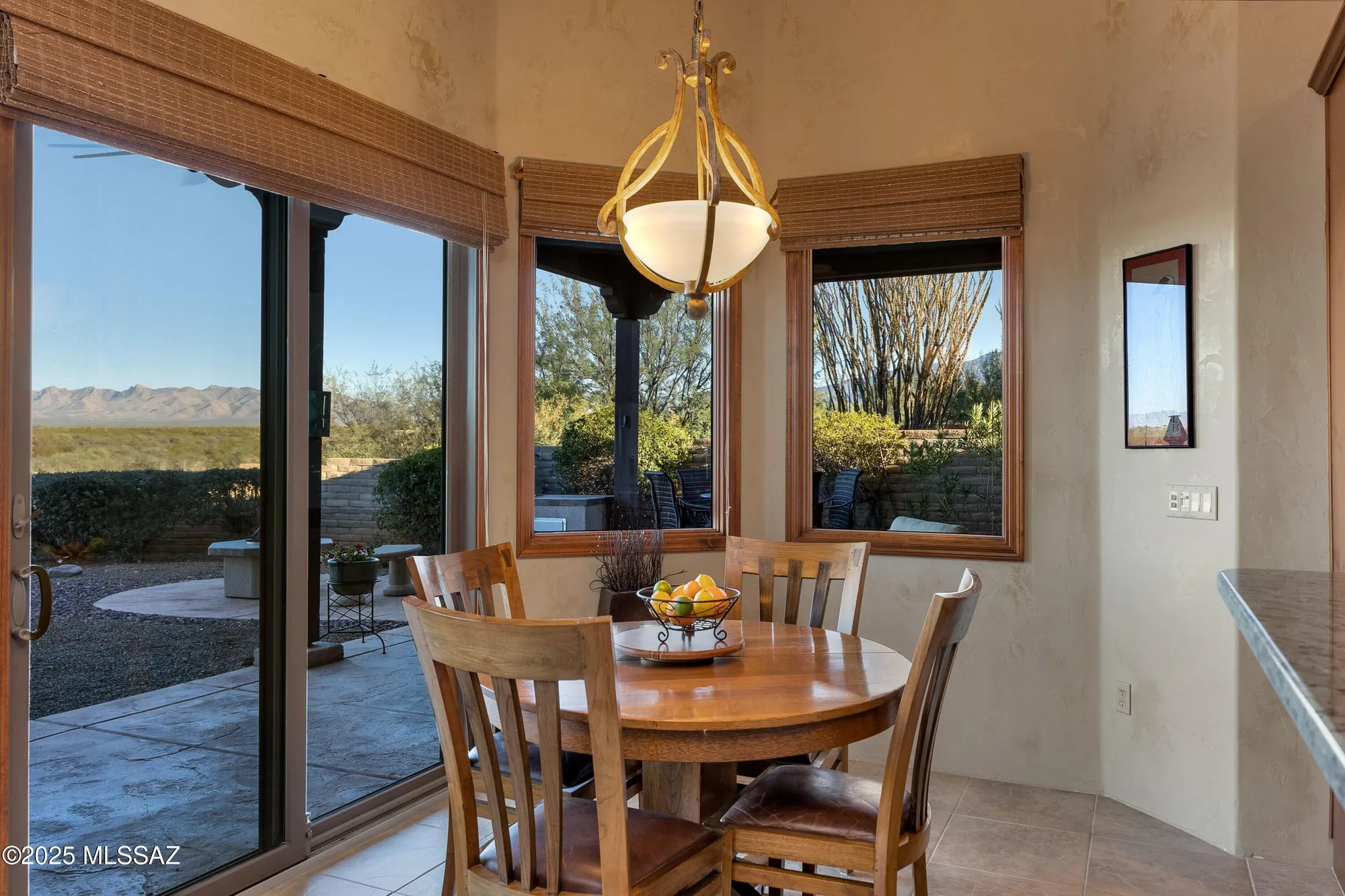 Property Slideshow image 5 of 32 | 997 e josephine saddle pl, Green Valley, AZ, 85614