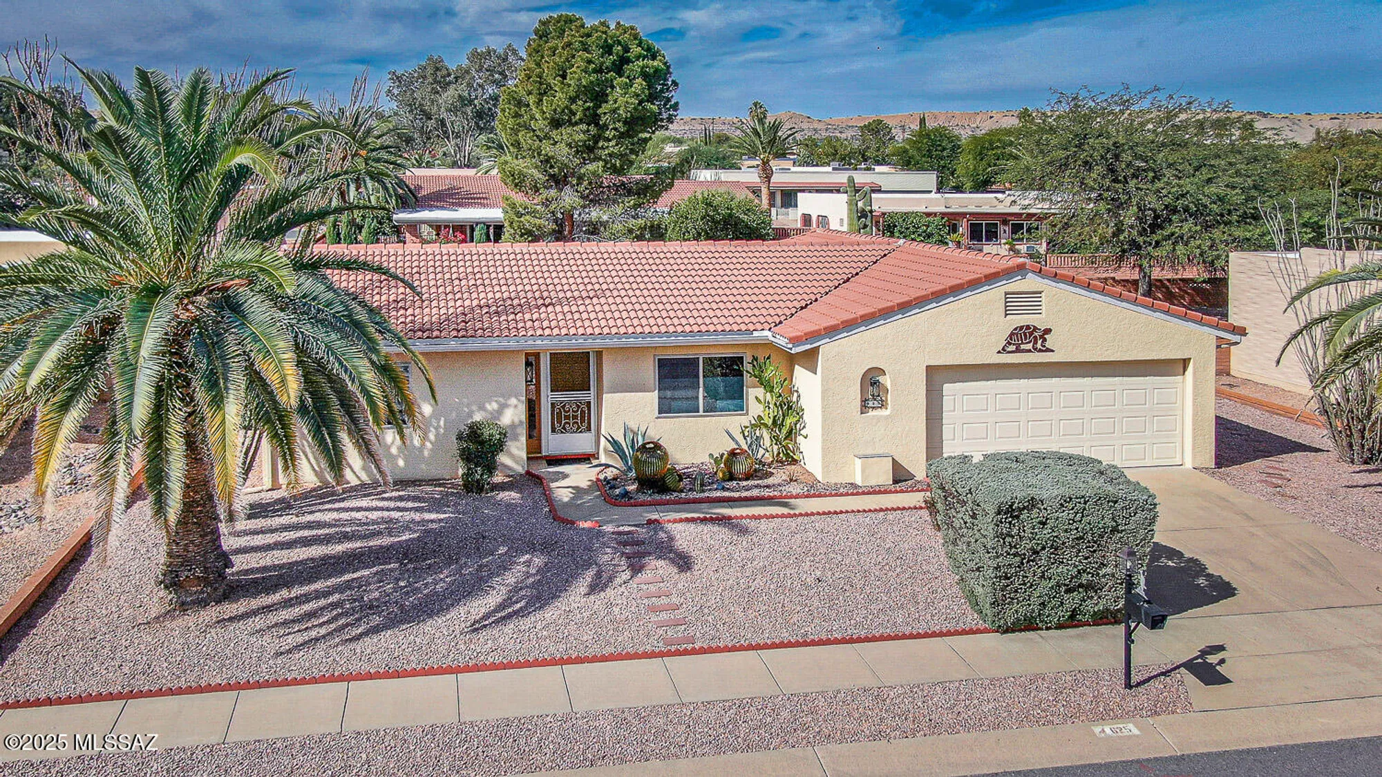 Property Slideshow image 1 of 50 | 625 n avenida tortuga, Green Valley, AZ, 85614