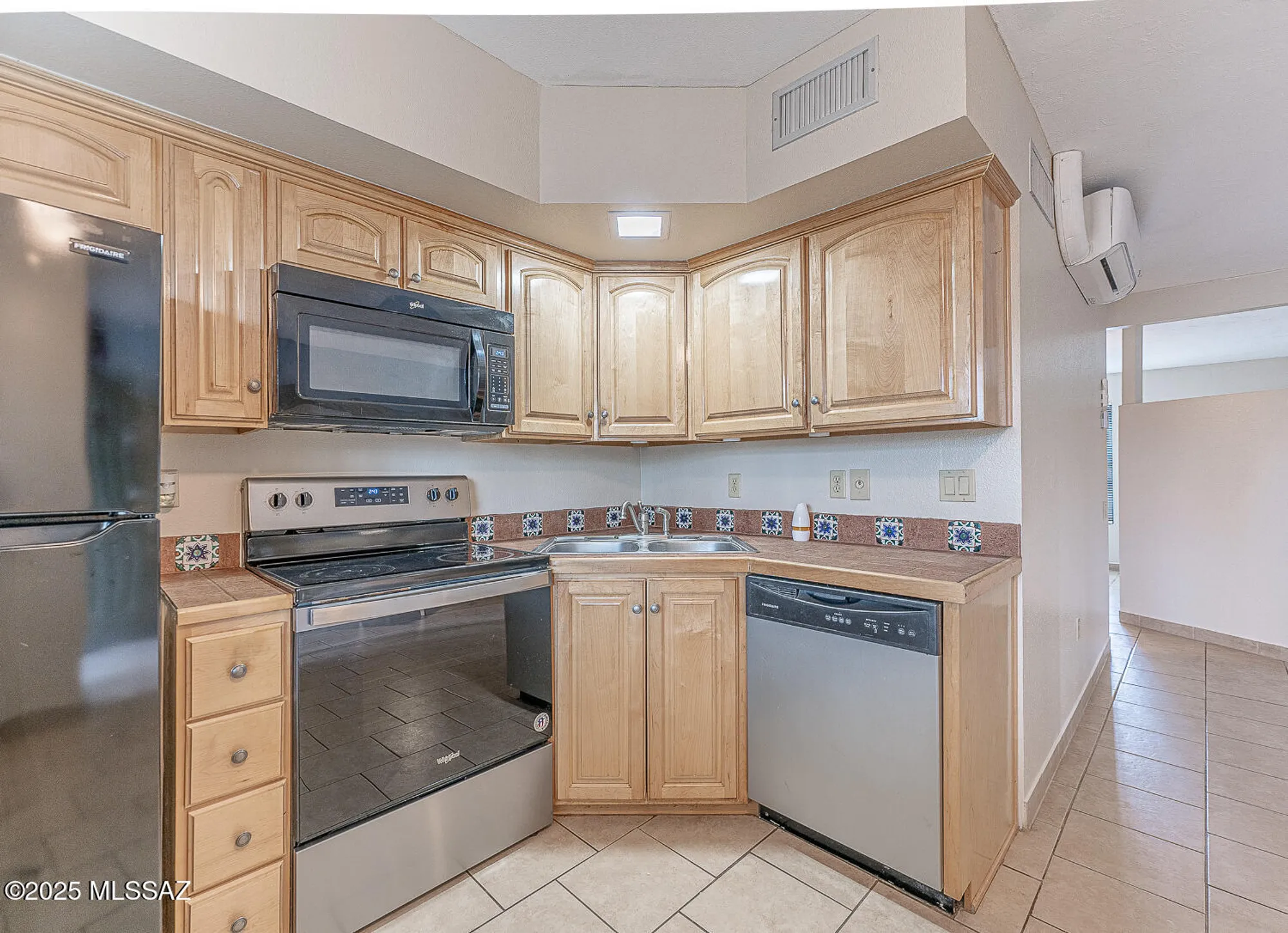 Property Slideshow image 14 of 27 | 1022 s calle de la temporada, Green Valley, AZ, 85614
