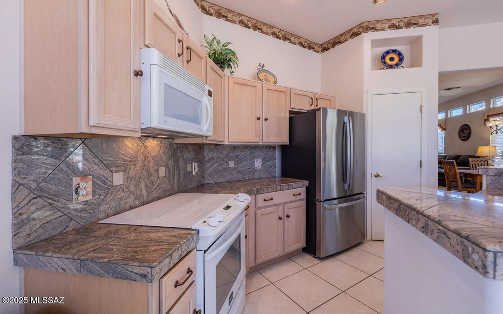 Property Slideshow image 13 of 49 | 13548 n heritage canyon dr, Marana, AZ, 85658