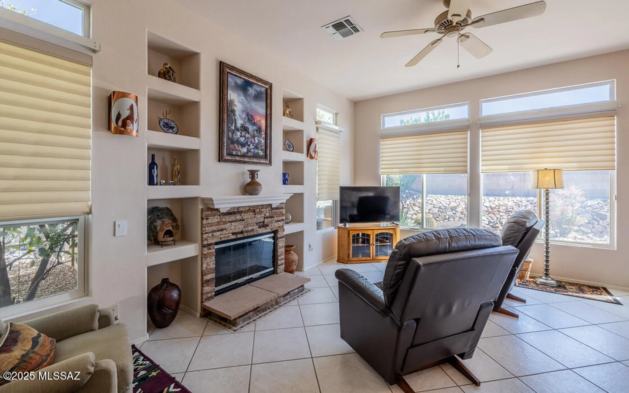 Property Slideshow image 18 of 49 | 13548 n heritage canyon dr, Marana, AZ, 85658