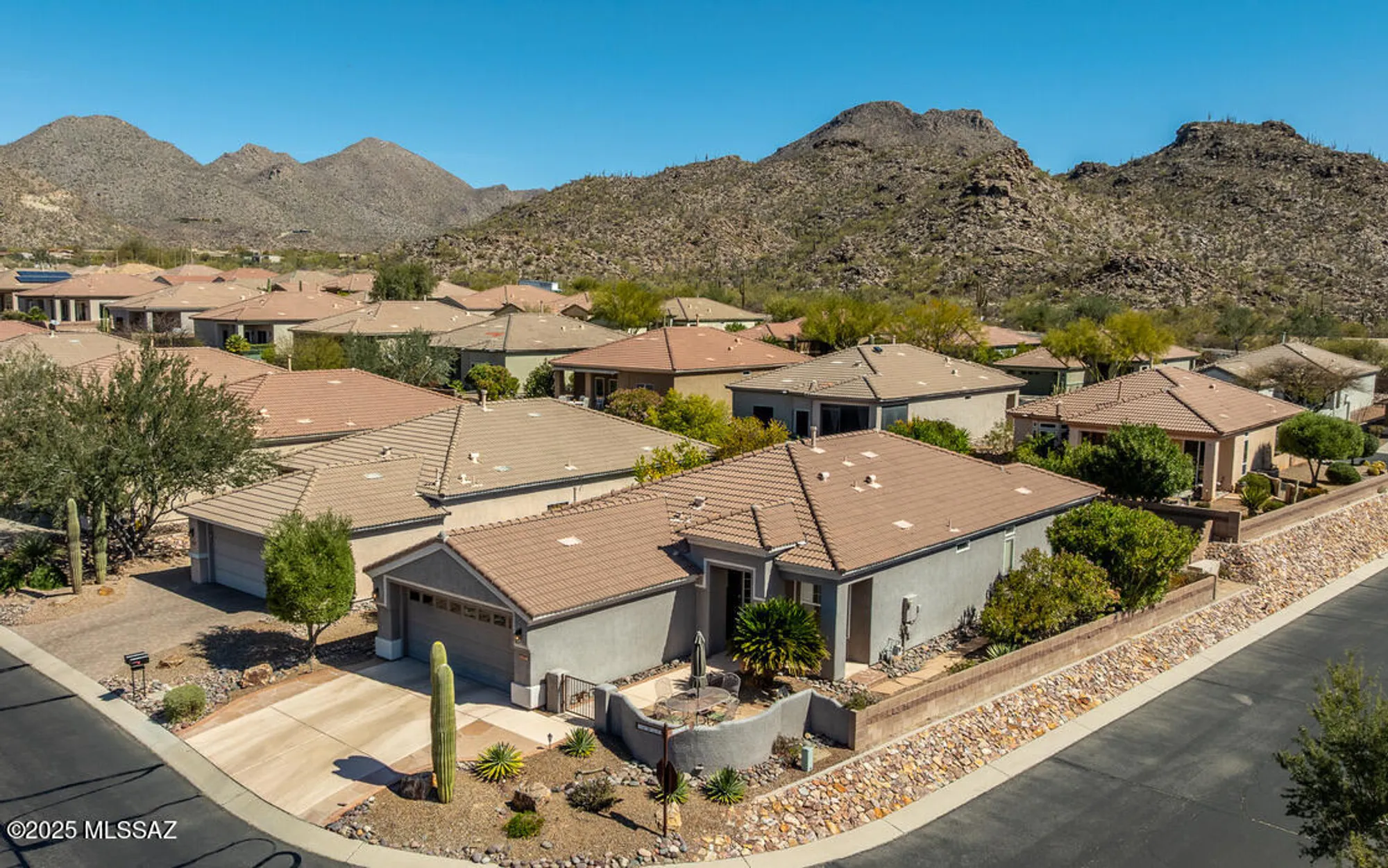 Property Slideshow image 41 of 49 | 13548 n heritage canyon dr, Marana, AZ, 85658