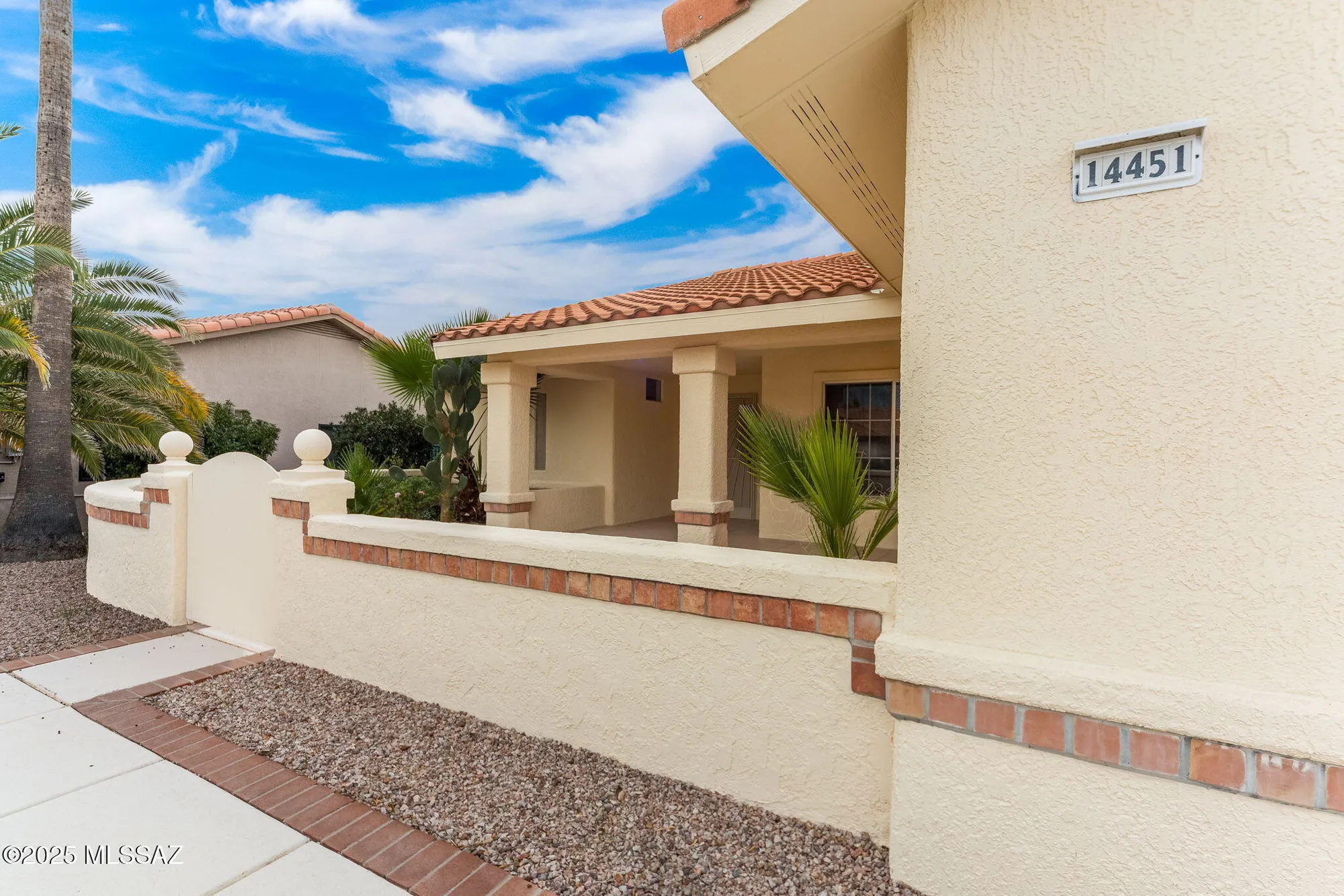 Property Slideshow image 6 of 44 | 14451 n rock springs ln, Oro Valley, AZ, 85755