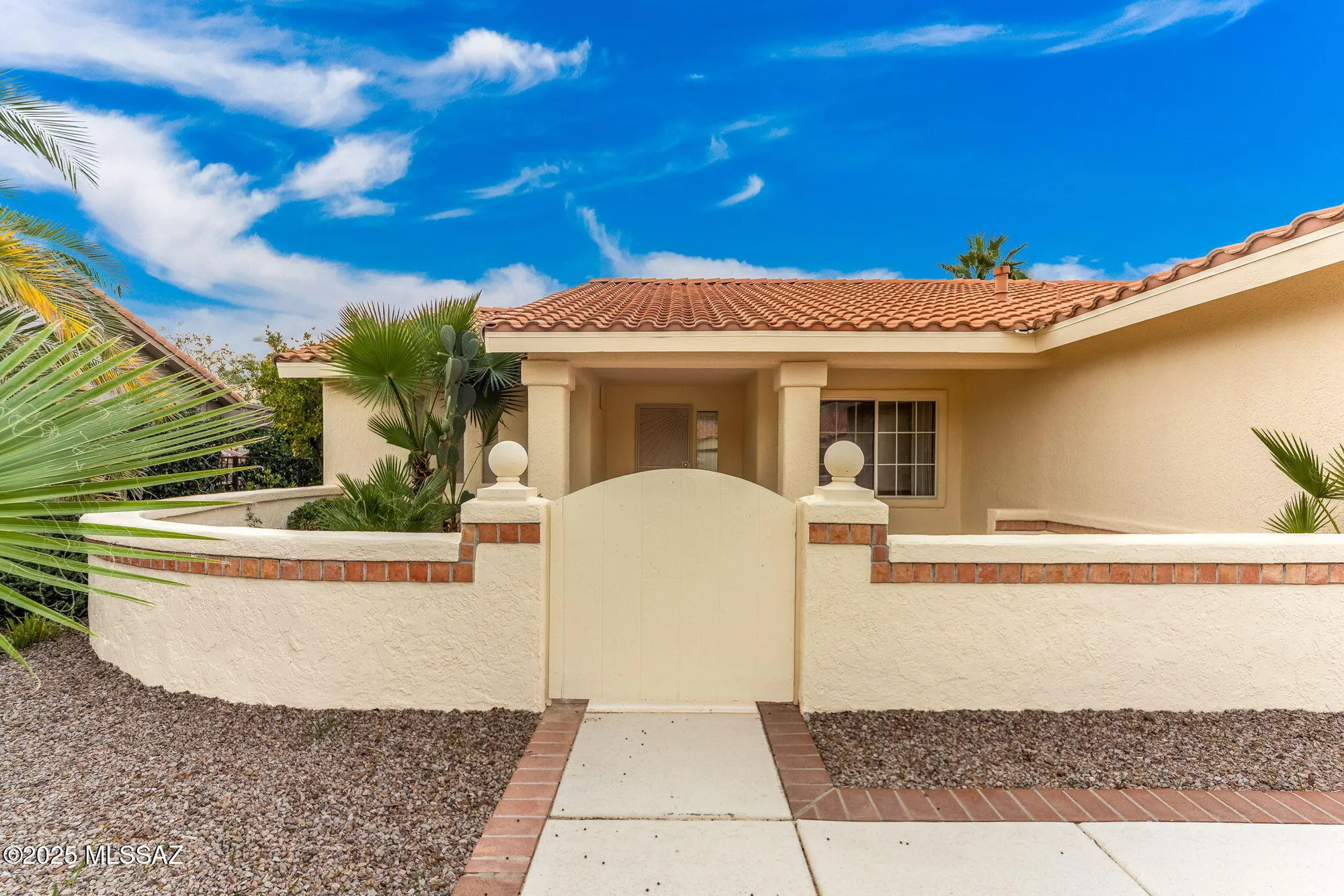 Property Slideshow image 7 of 44 | 14451 n rock springs ln, Oro Valley, AZ, 85755