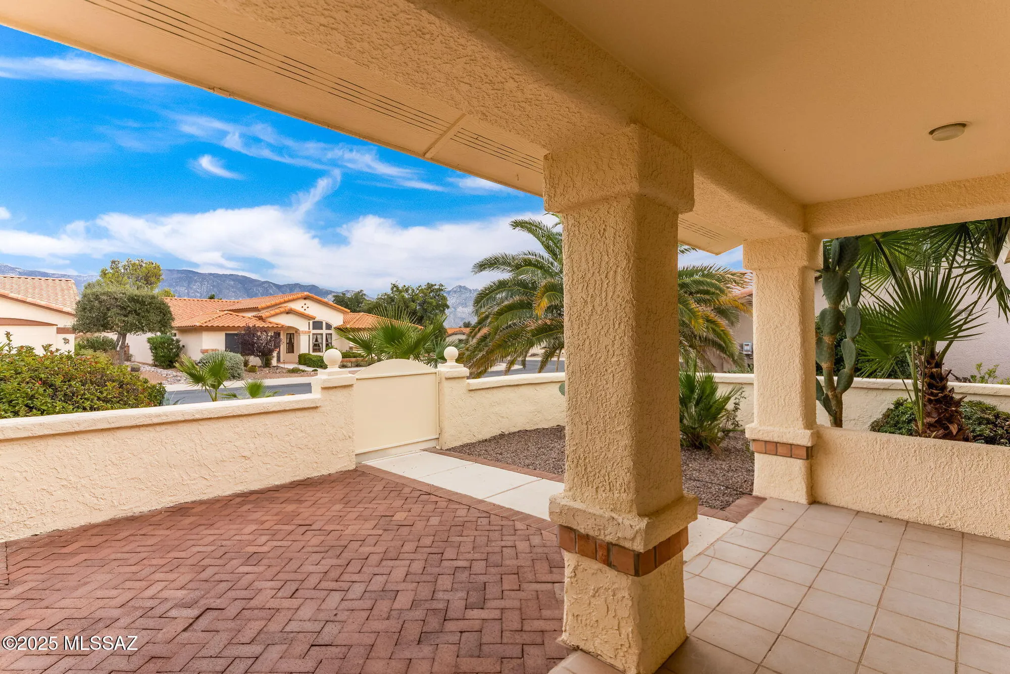 Property Slideshow image 10 of 44 | 14451 n rock springs ln, Oro Valley, AZ, 85755